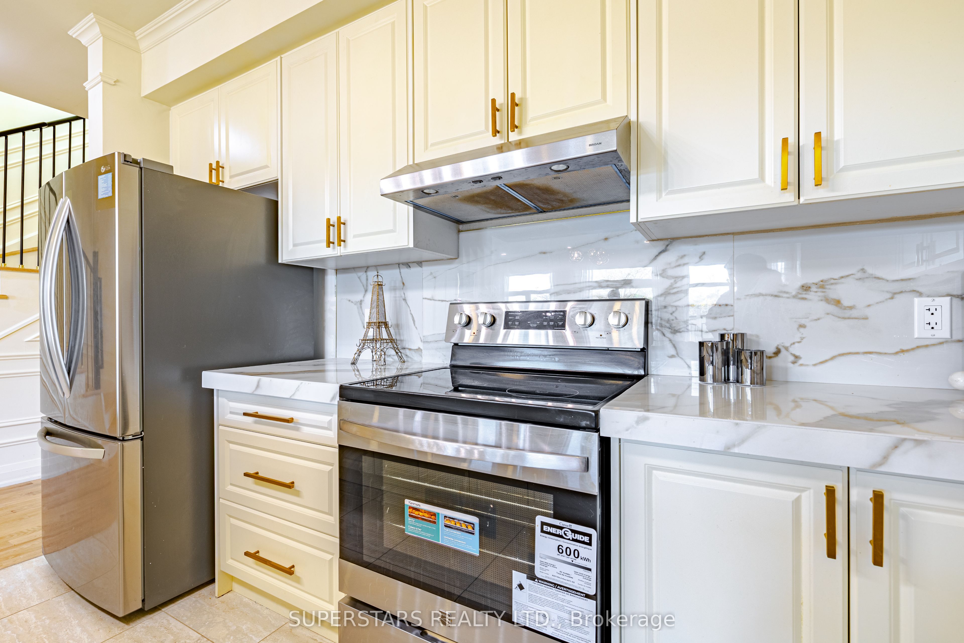 56 Chelliah Court Property Photo 9