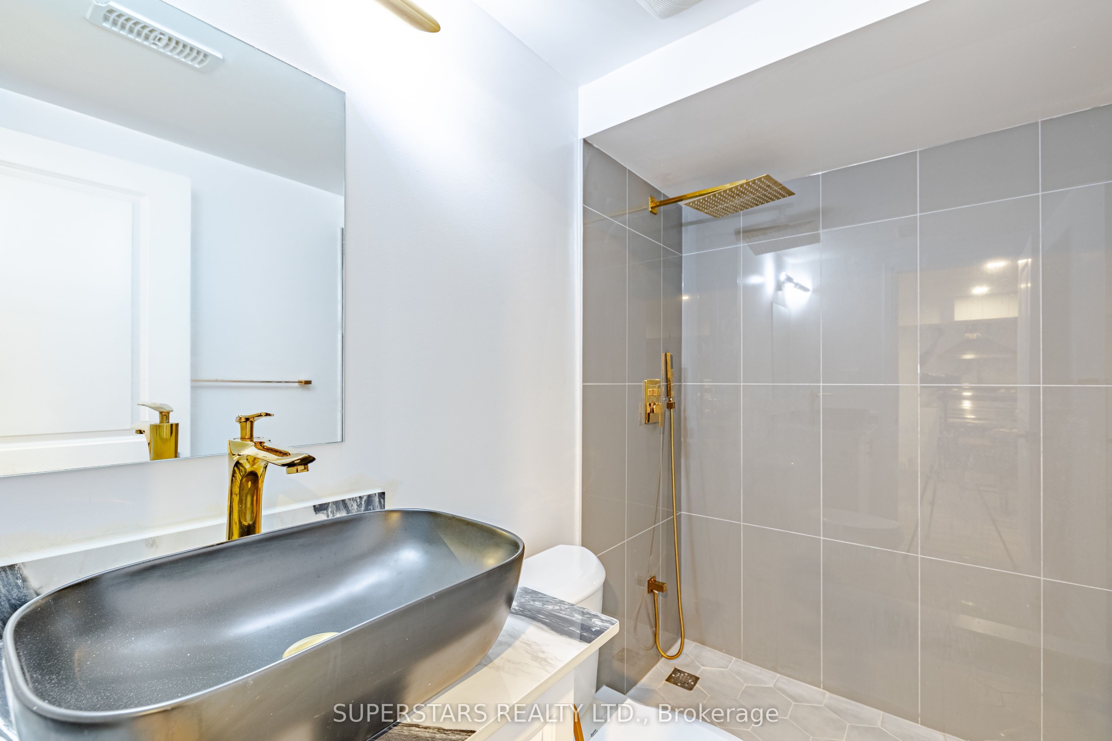 56 Chelliah Court Property Photo 37