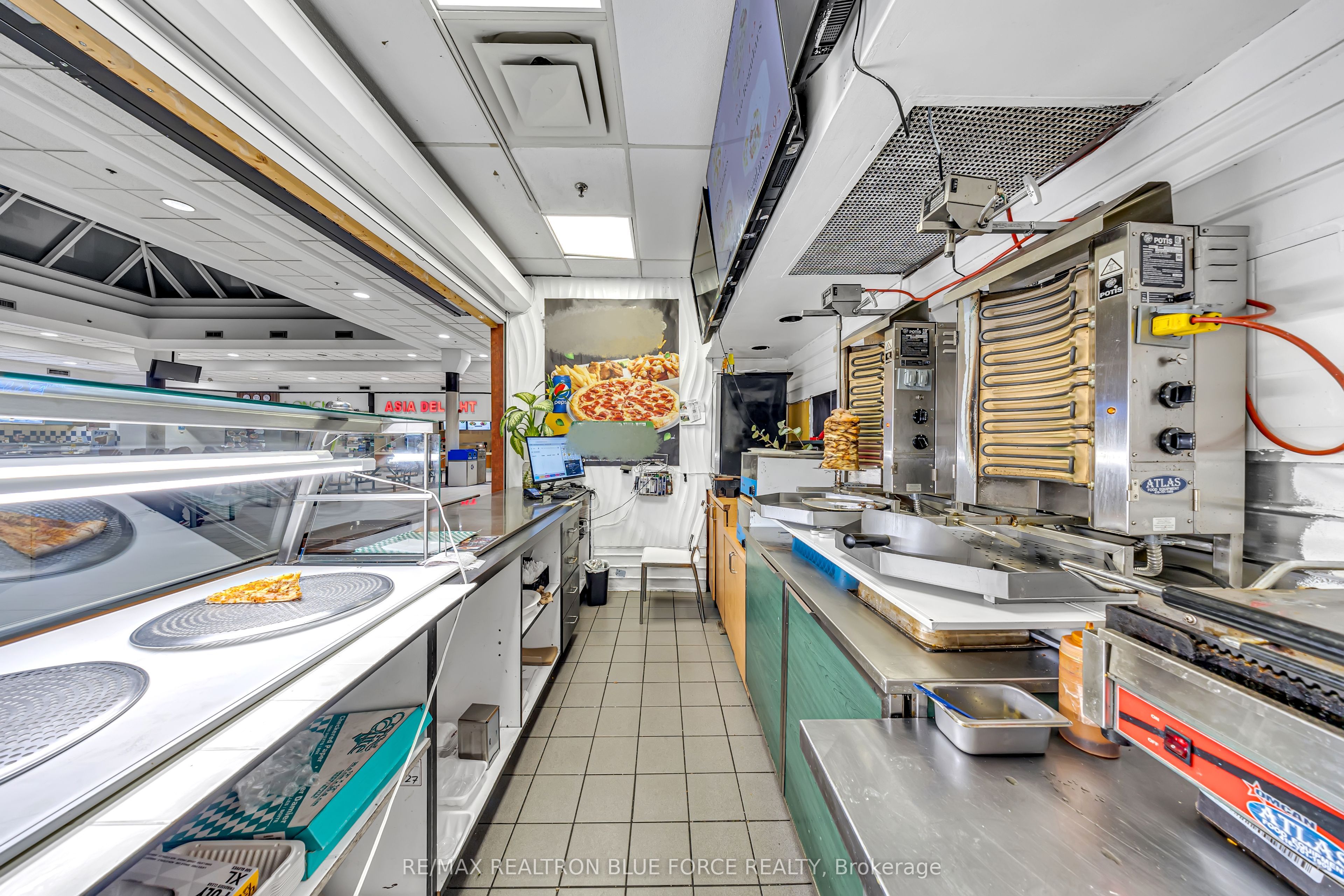 85 Ellesmere Road Property Photo 8