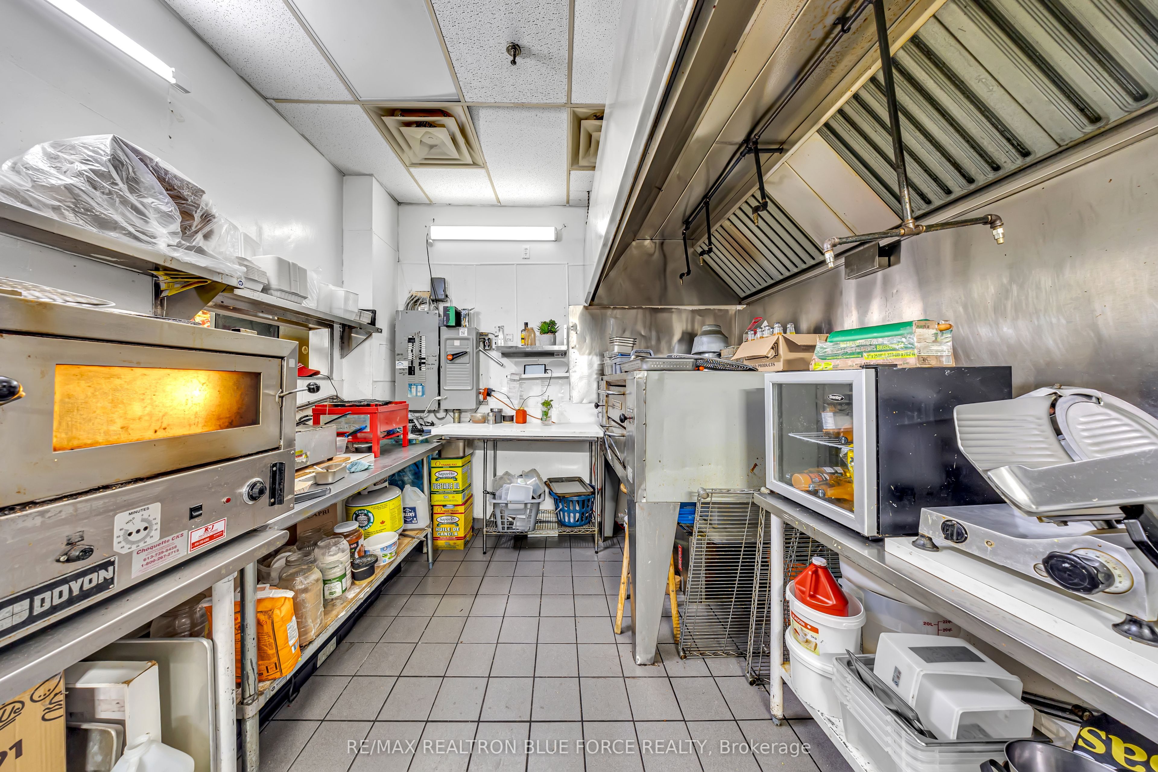 85 Ellesmere Road Property Photo 11