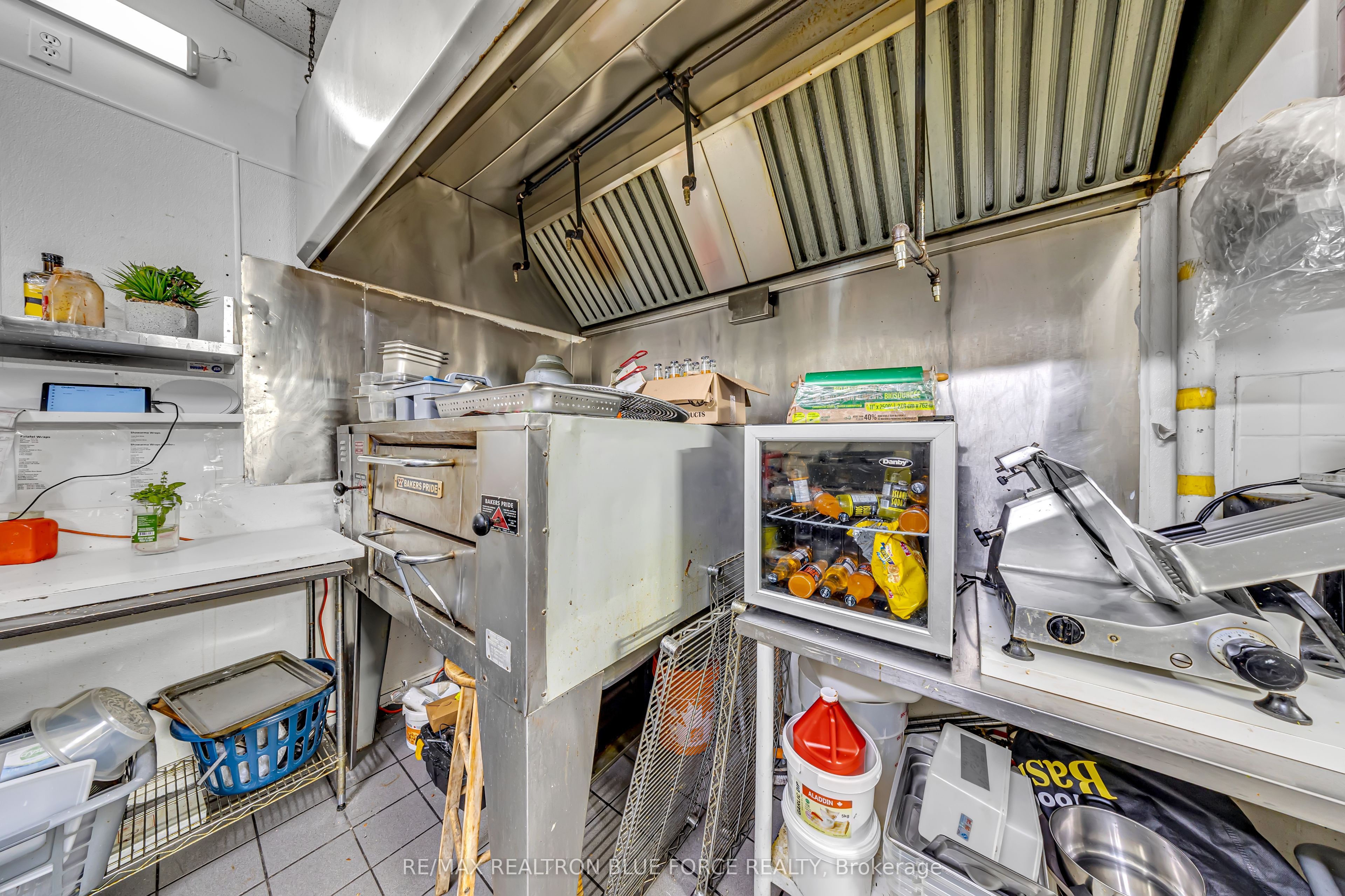 85 Ellesmere Road Property Photo 13