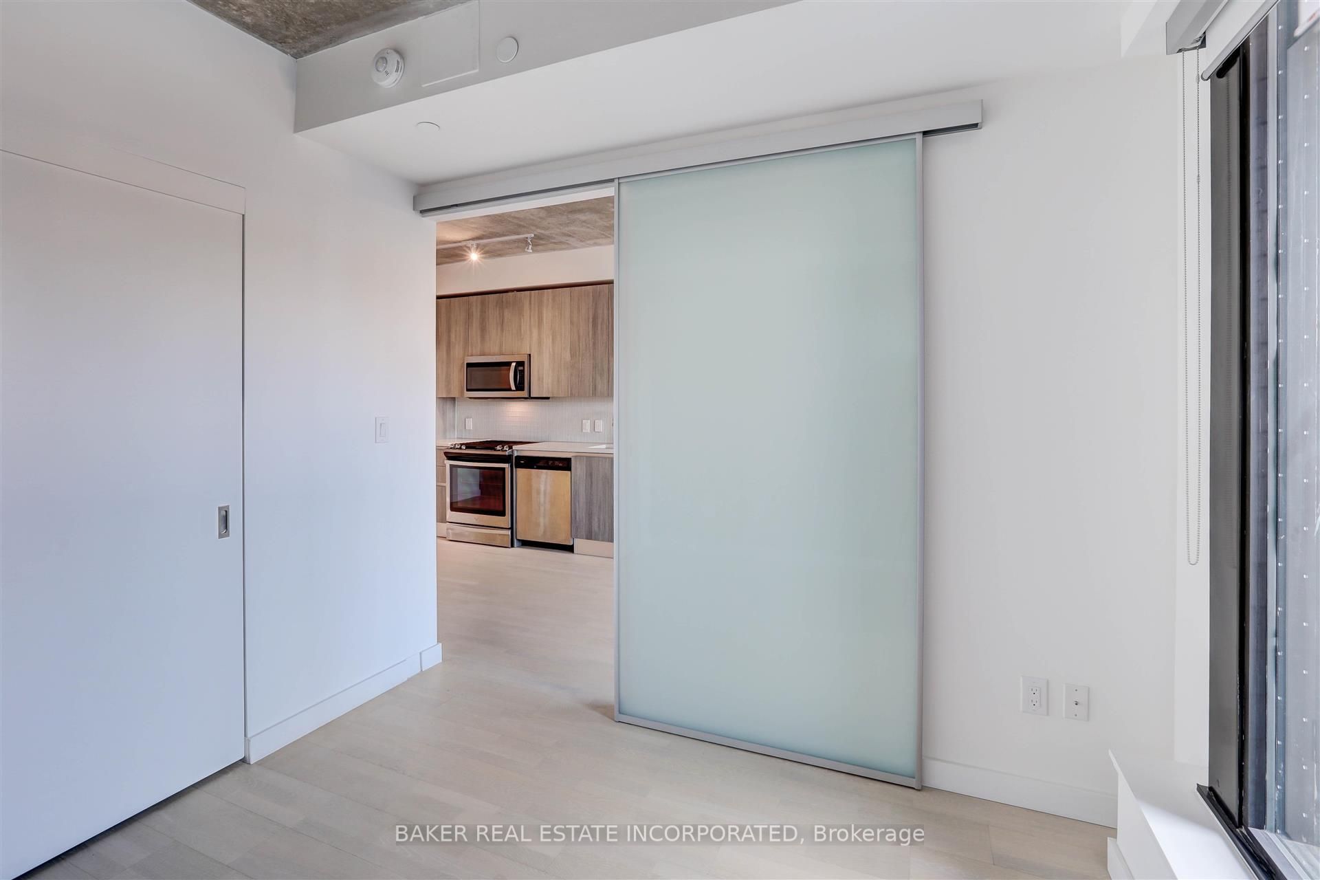 246 Logan Avenue 310 Property Photo 13