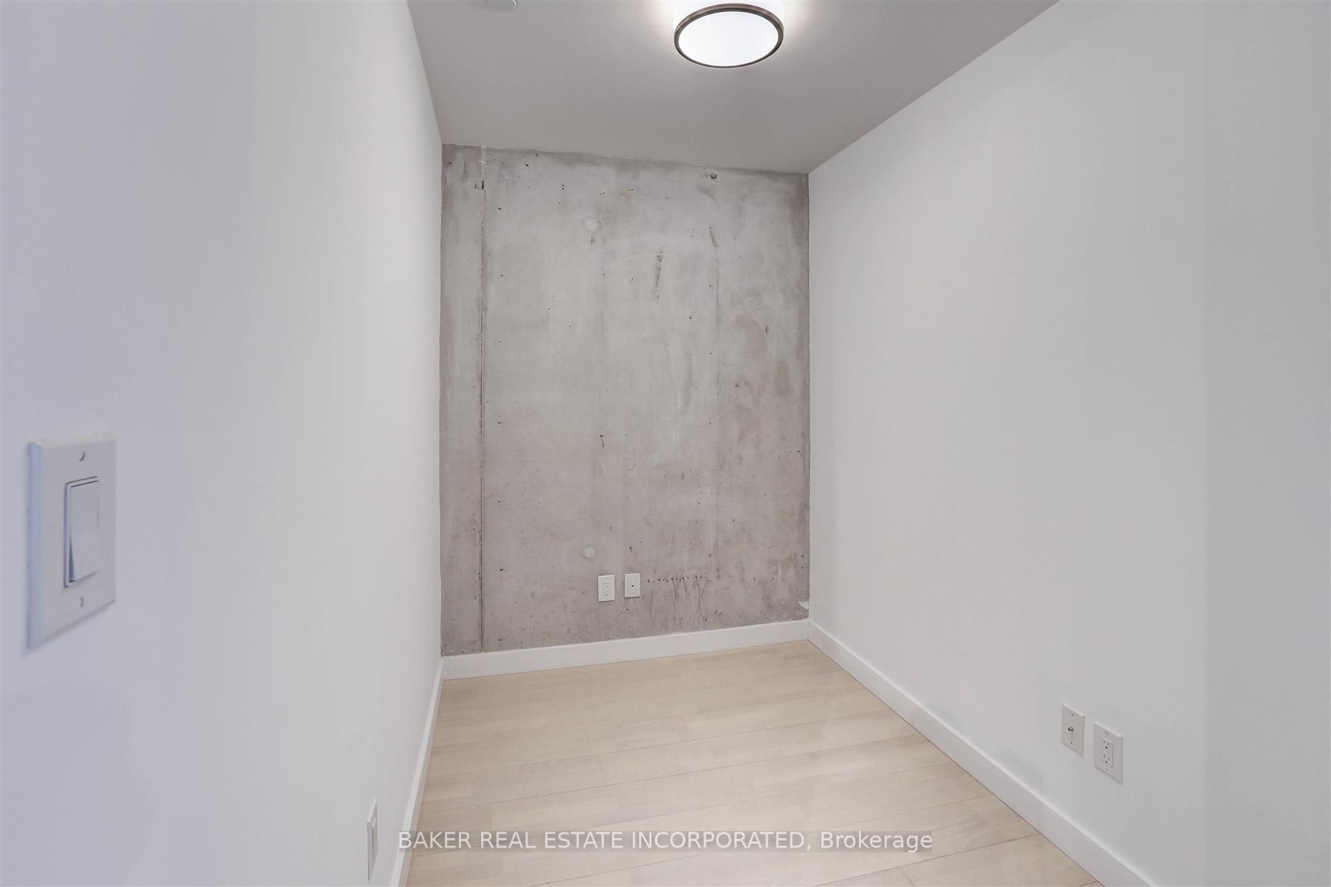 246 Logan Avenue 310 Property Photo 14