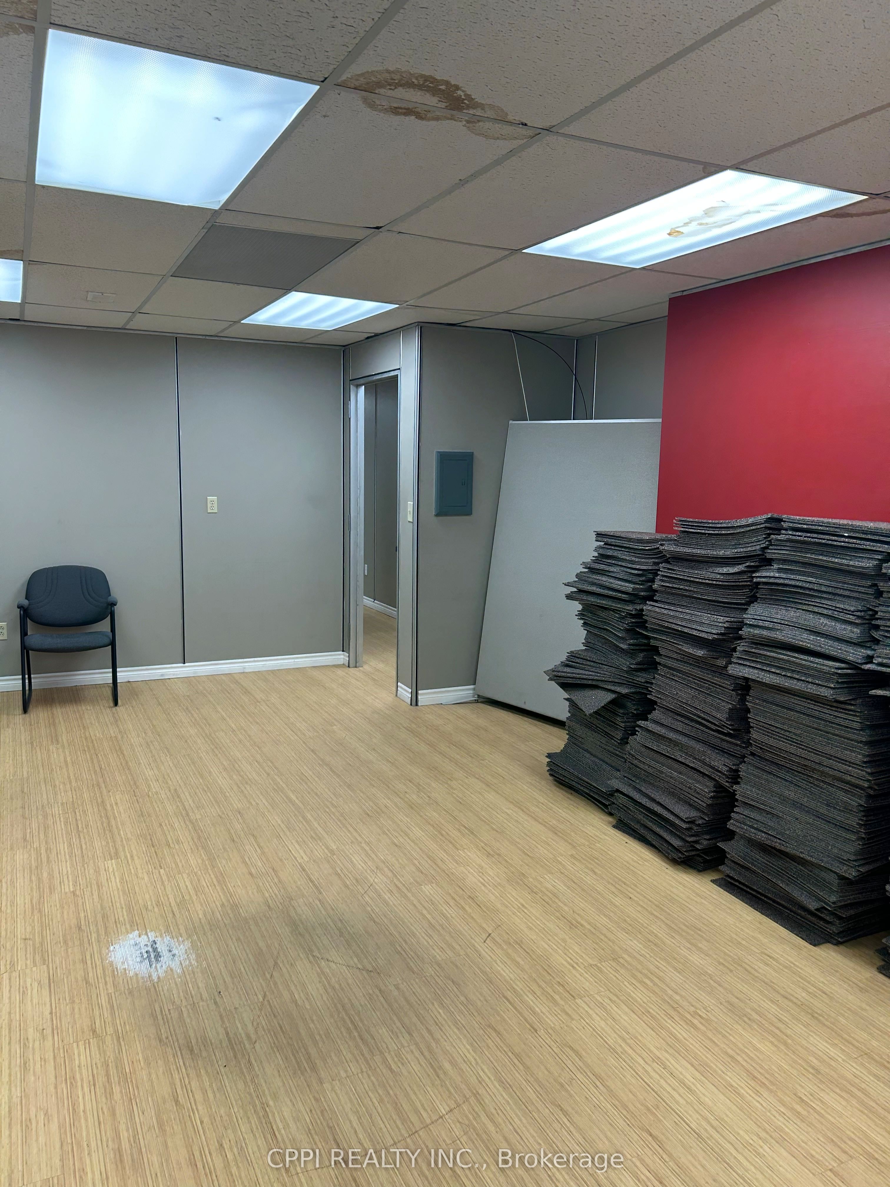 650 King Street E 208 Property Photo 4