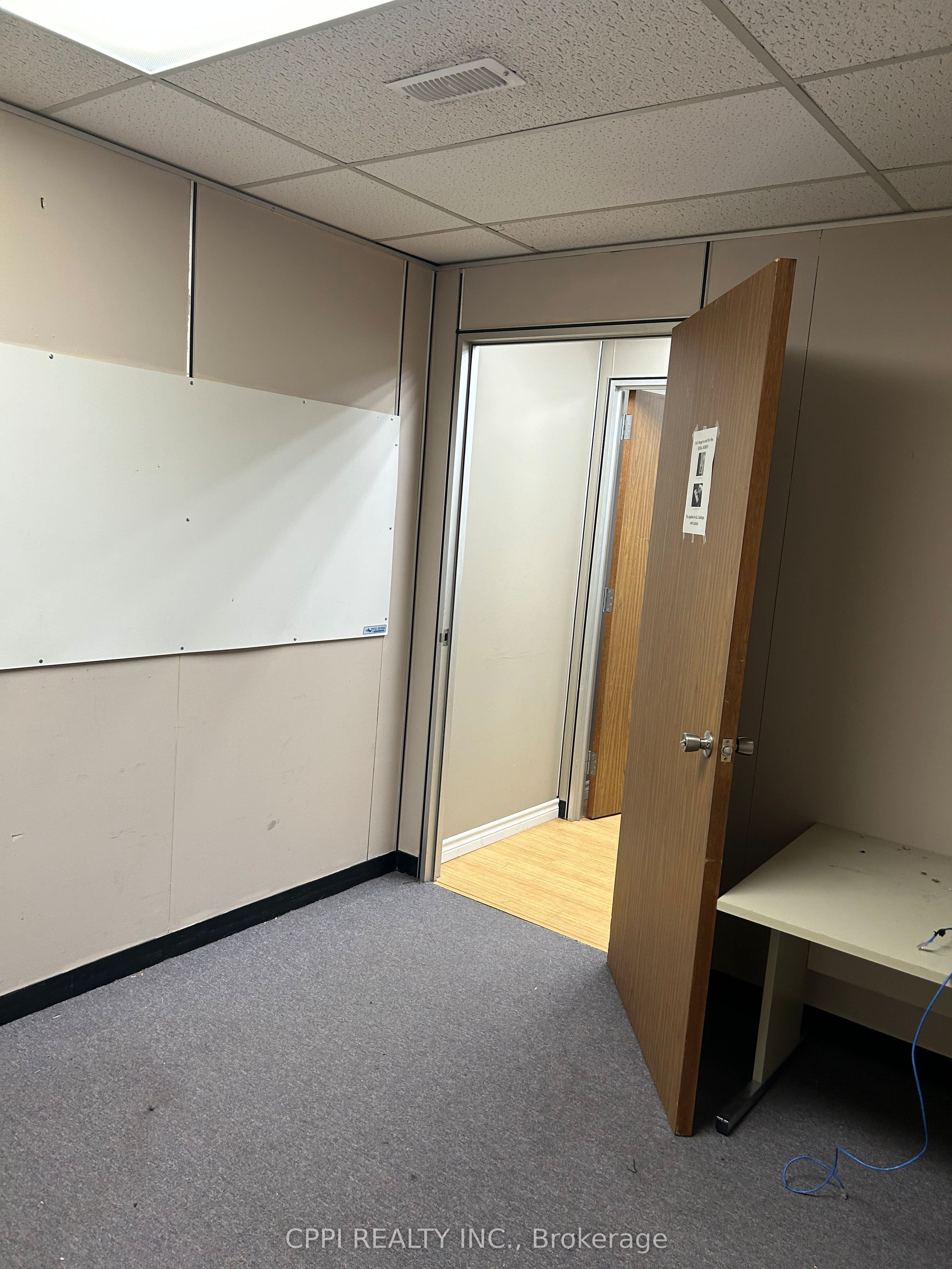 650 King Street E 208 Property Photo 14