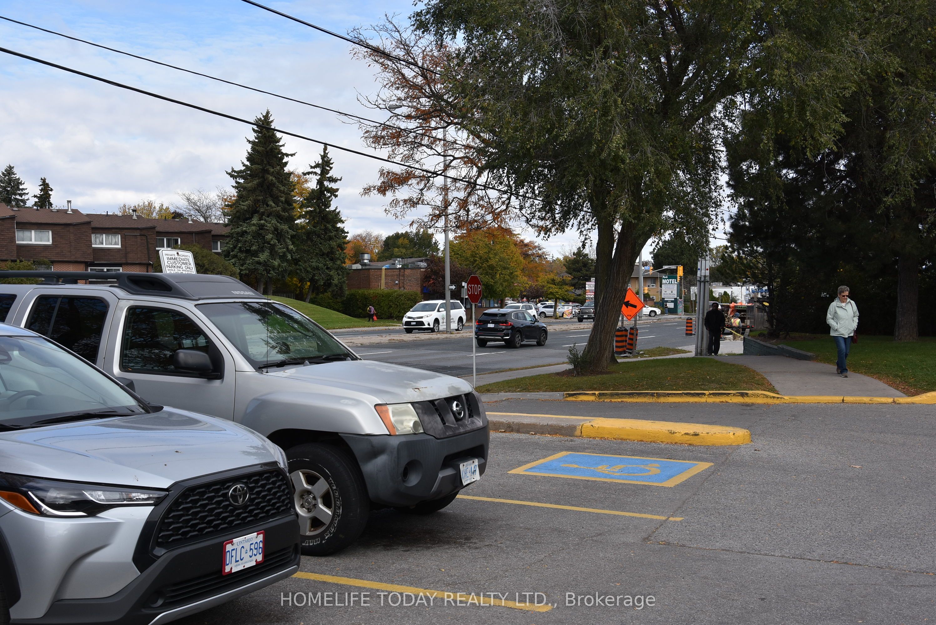 3045 Kingston Road Property Photo 6