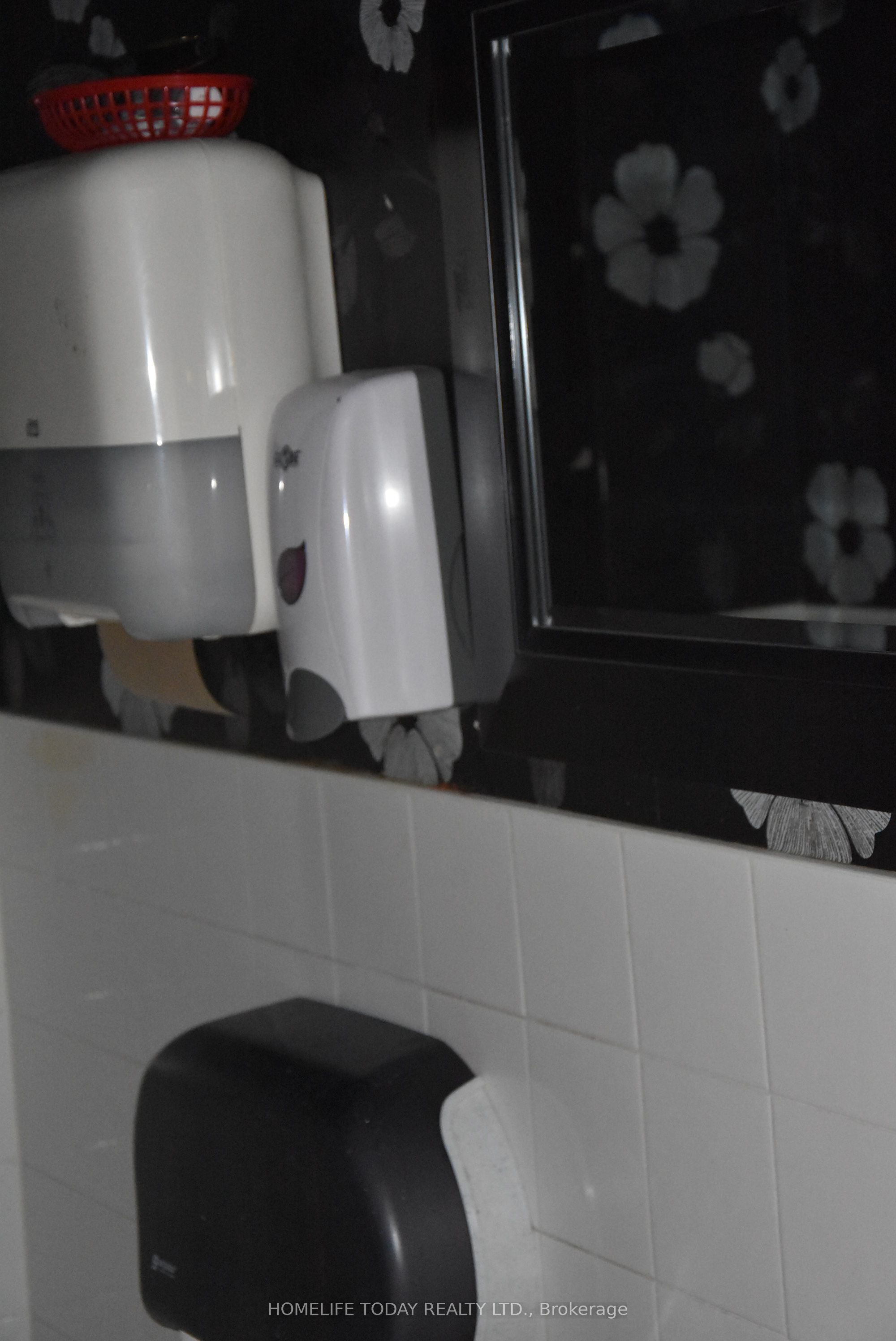 3045 Kingston Road Property Photo 14