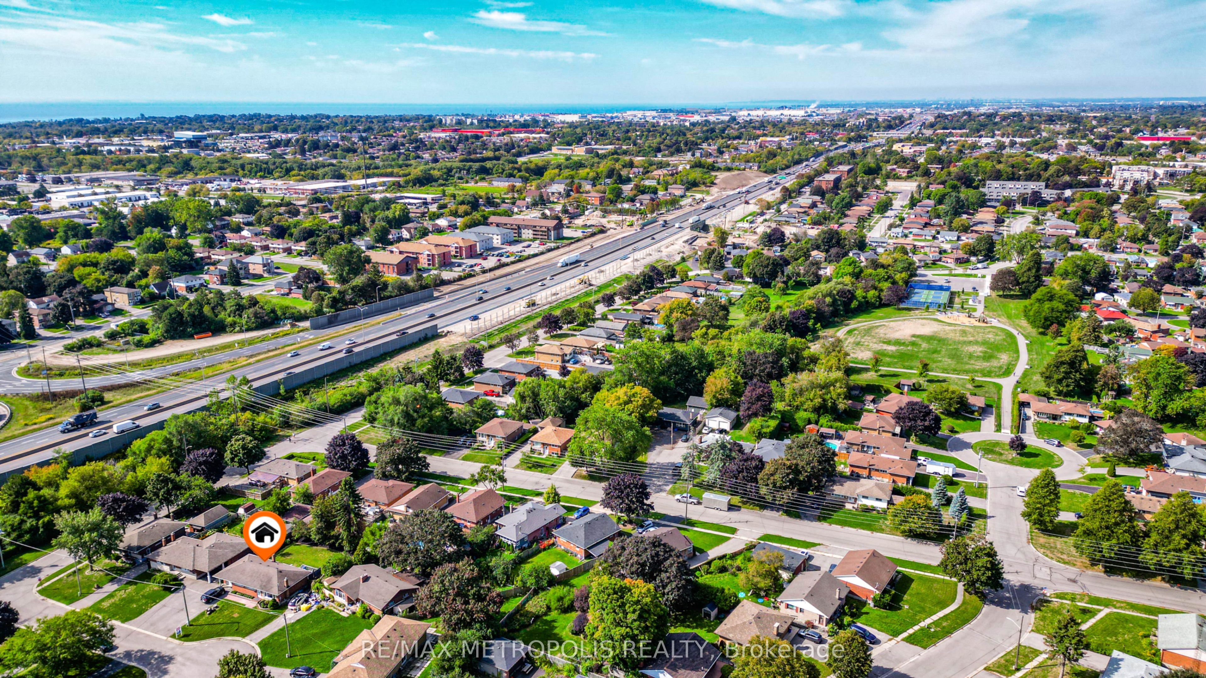 592 Carlyle Court Property Photo 9