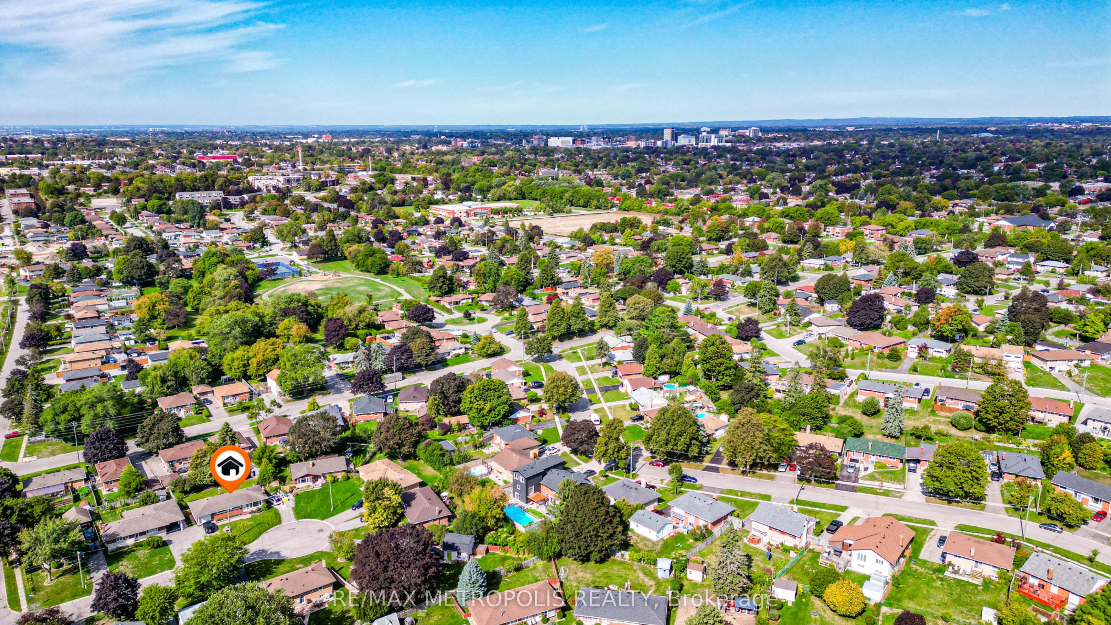 592 Carlyle Court Property Photo 10