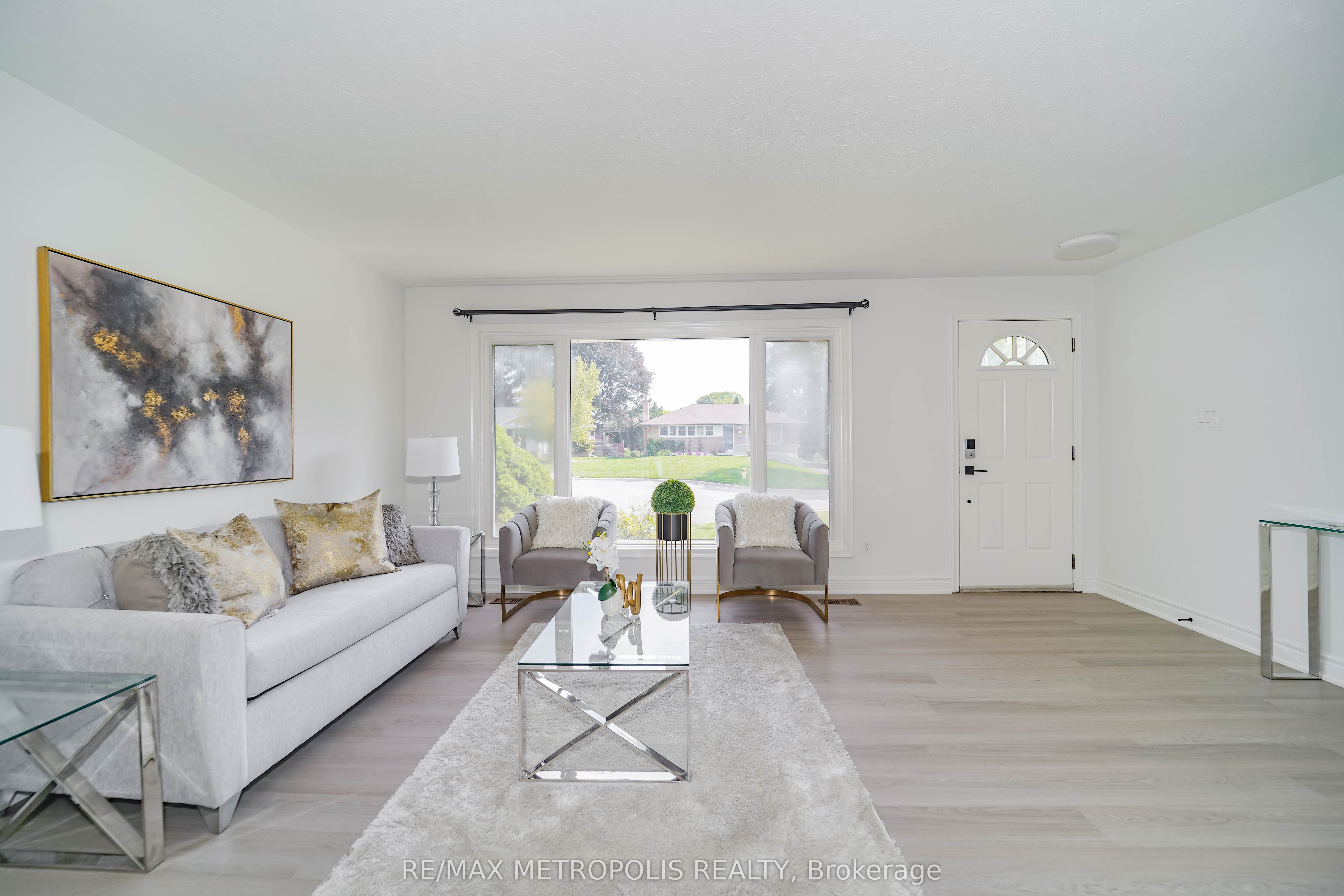 592 Carlyle Court Property Photo 18