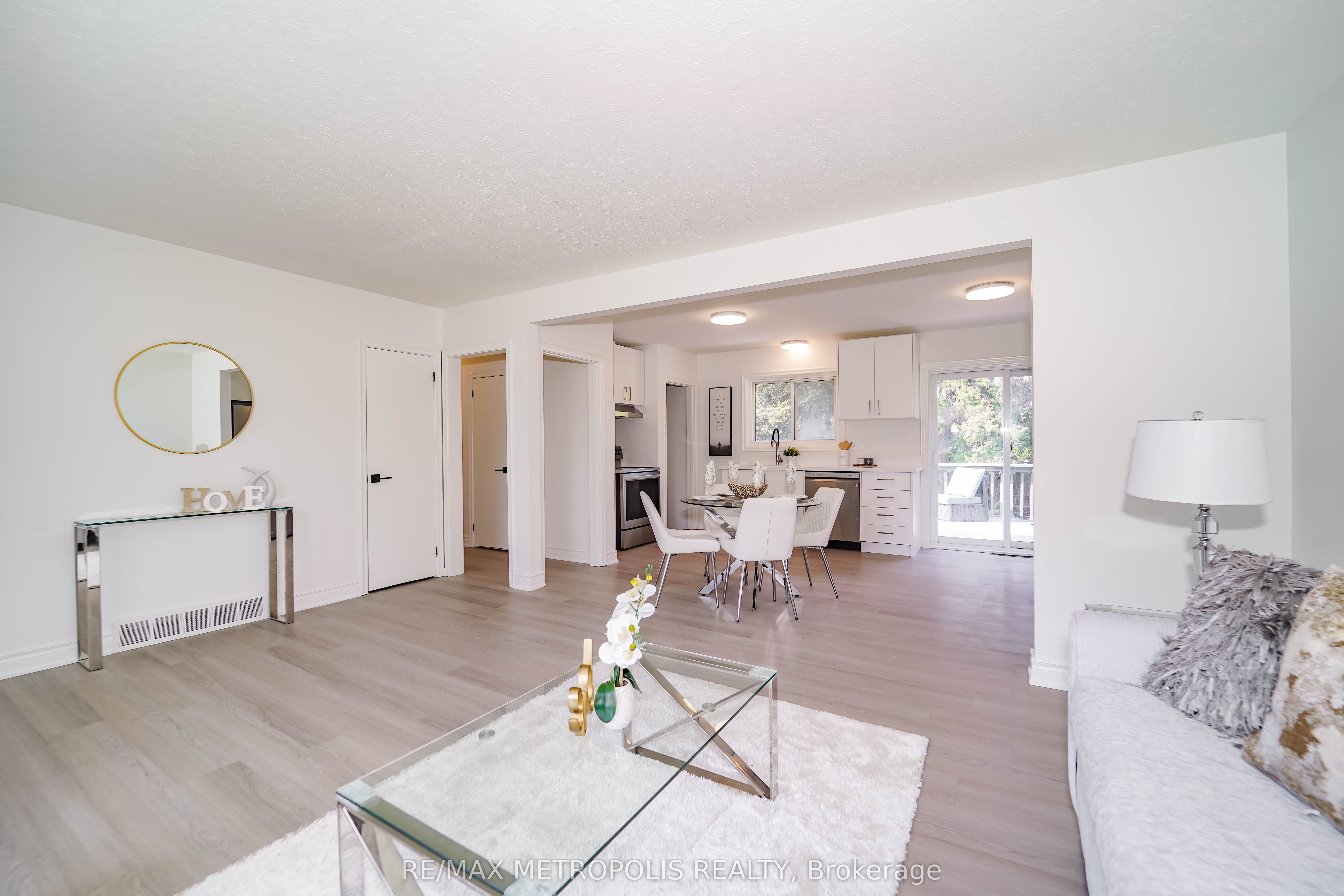 592 Carlyle Court Property Photo 20