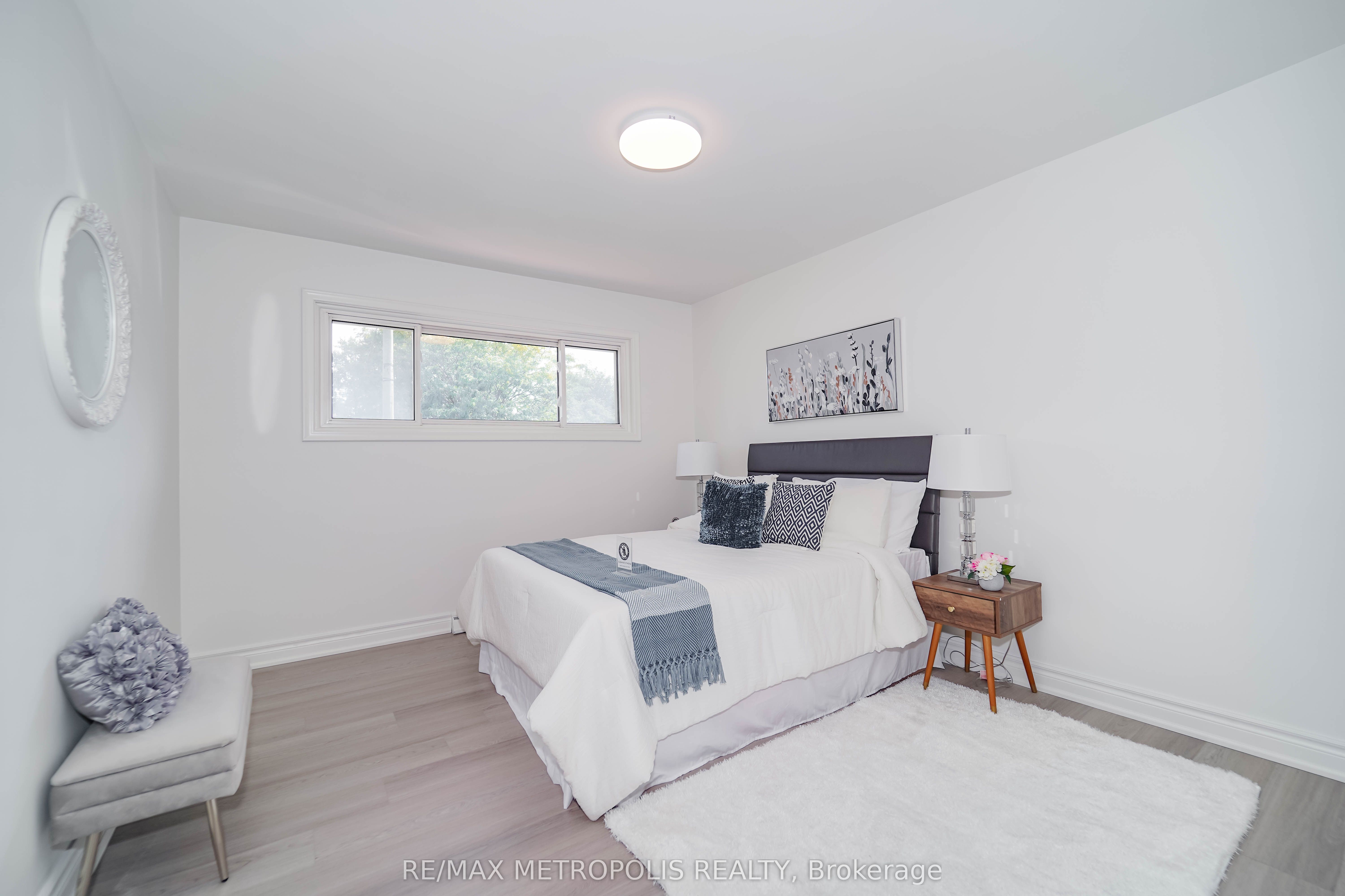 592 Carlyle Court Property Photo 30