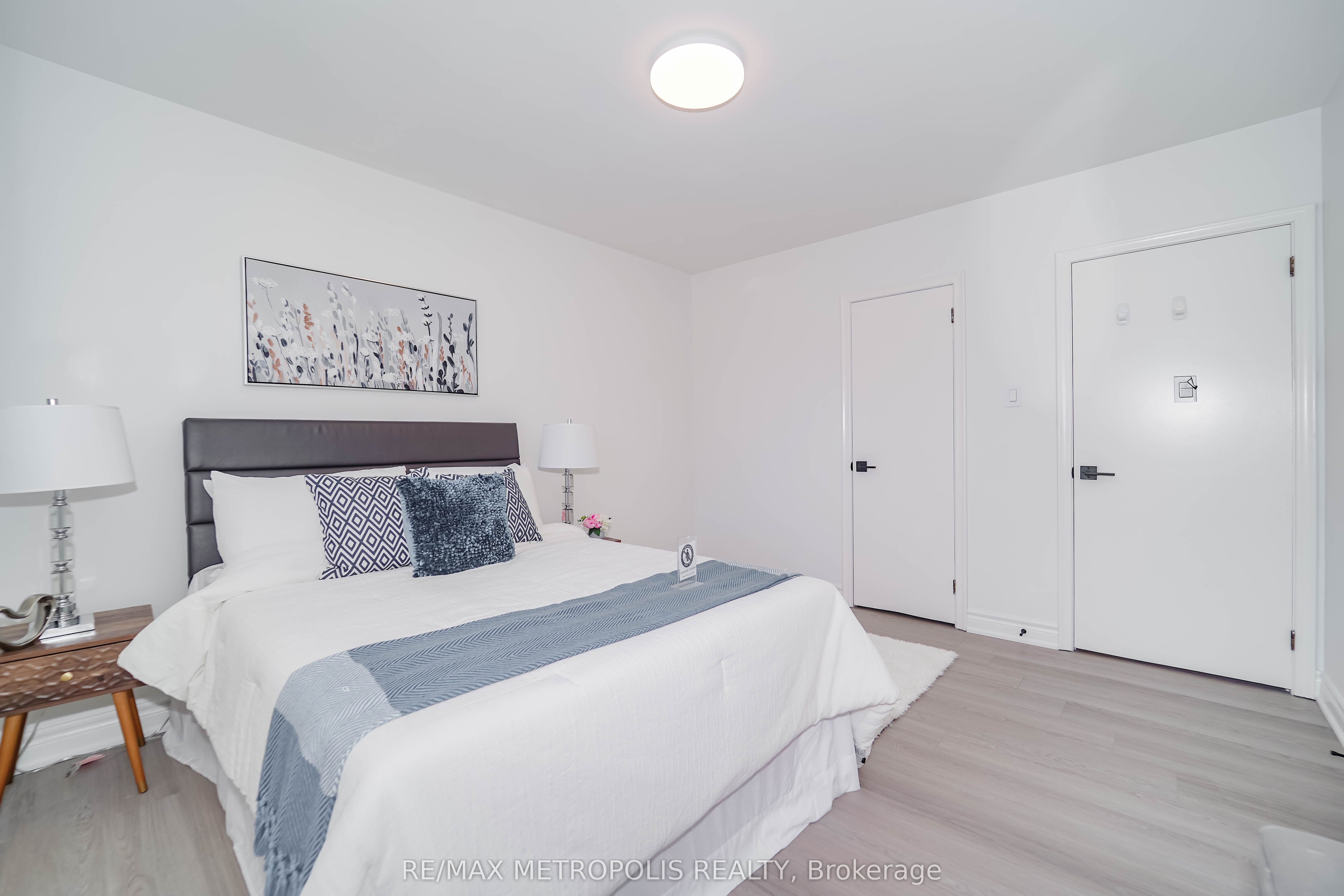 592 Carlyle Court Property Photo 31