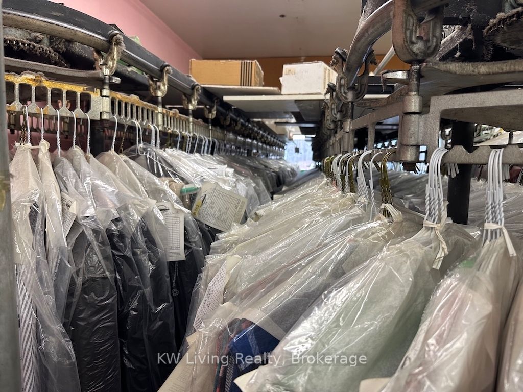 1581 Ellesmere Road Property Photo 5