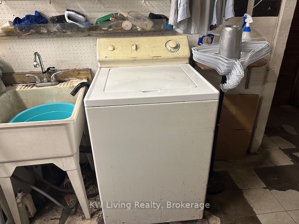 1581 Ellesmere Road Property Photo 16