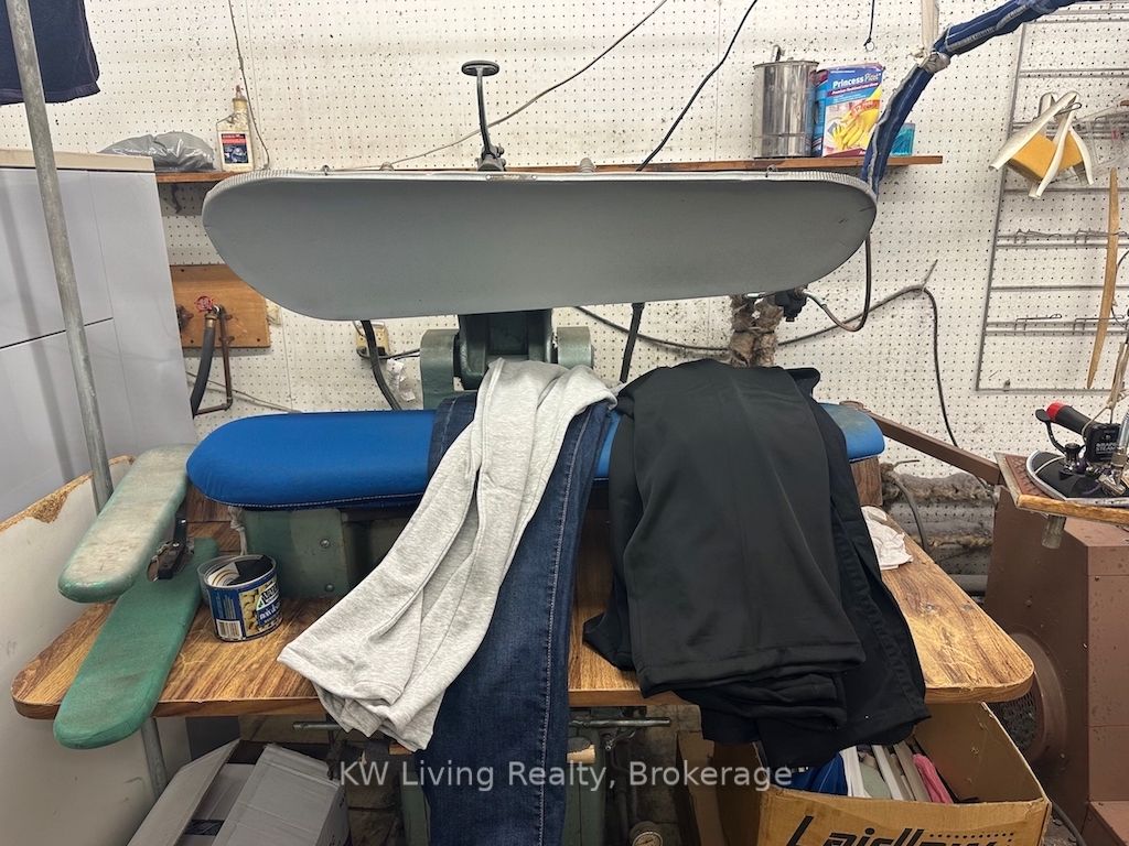 1581 Ellesmere Road Property Photo 17