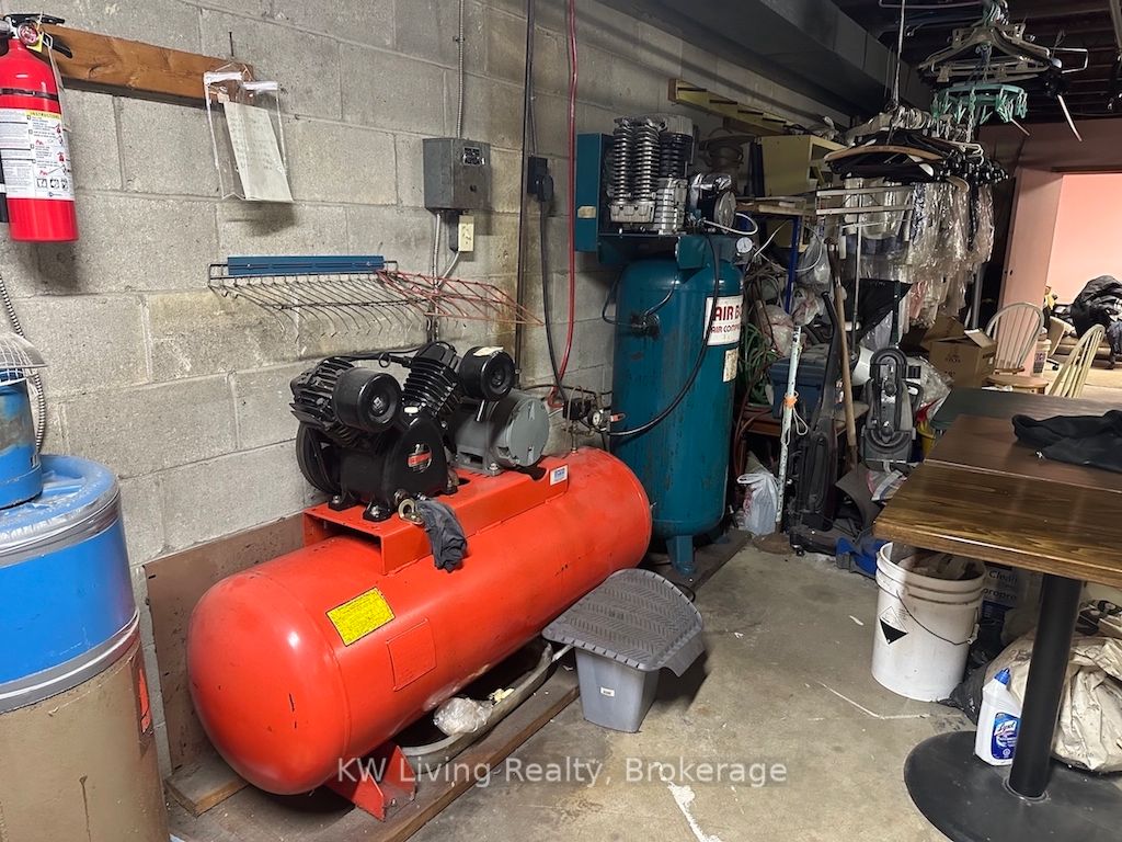 1581 Ellesmere Road Property Photo 21