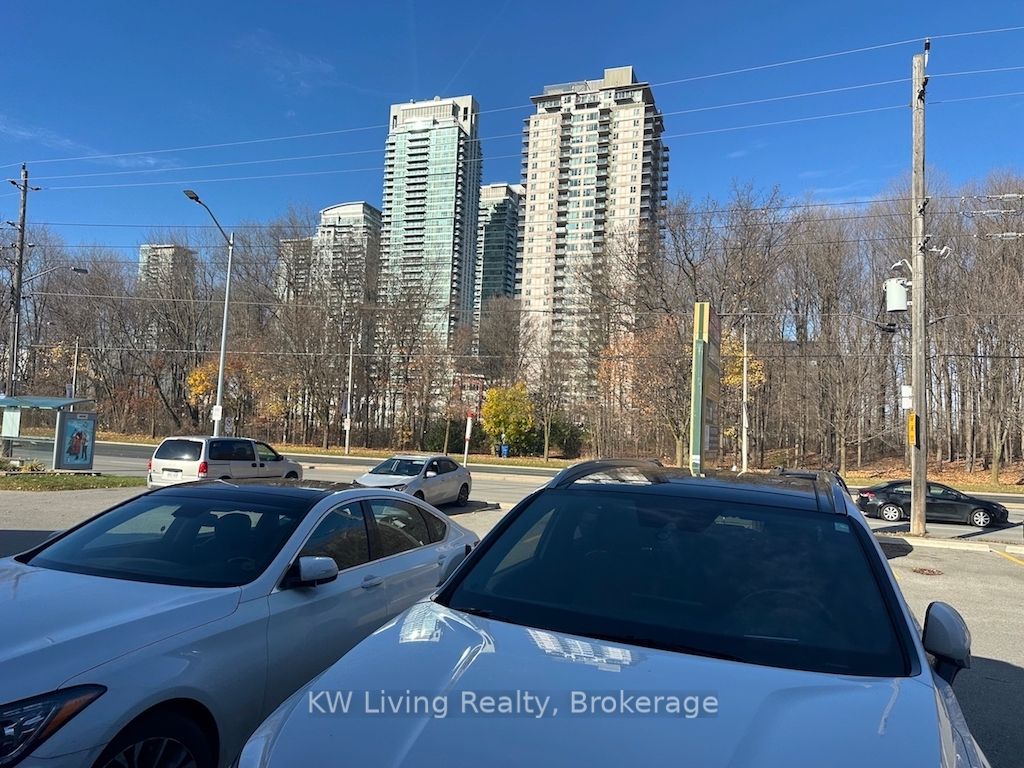 1581 Ellesmere Road Property Photo 27