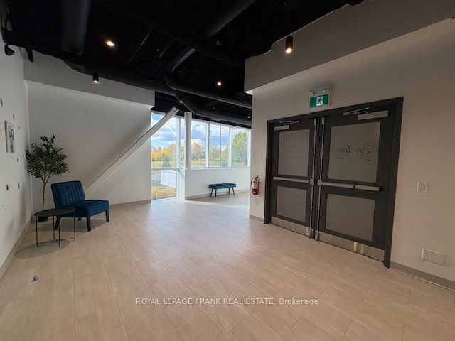 1707 Thornton Road N 201 Property Photo 3