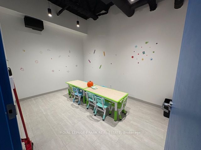 1707 Thornton Road N 201 Property Photo 12