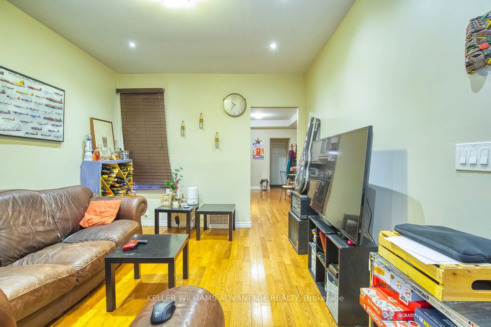 218 Broadview Avenue Property Photo 7