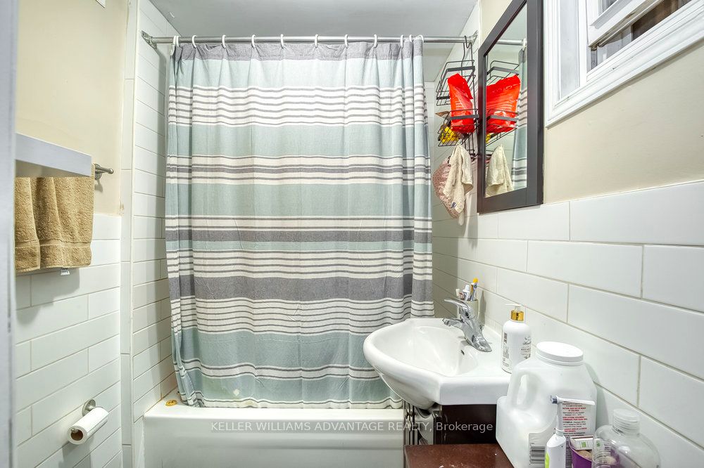 218 Broadview Avenue Property Photo 12