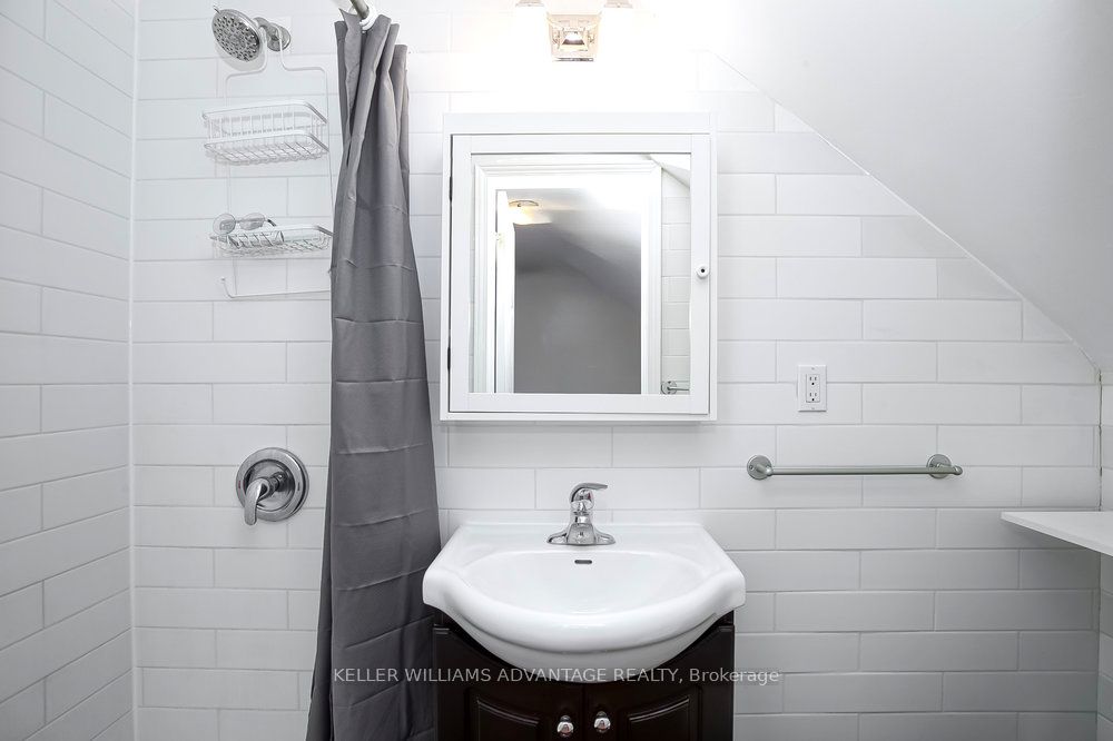 218 Broadview Avenue Property Photo 24