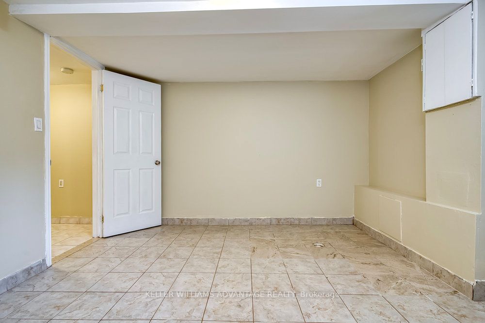 218 Broadview Avenue Property Photo 38