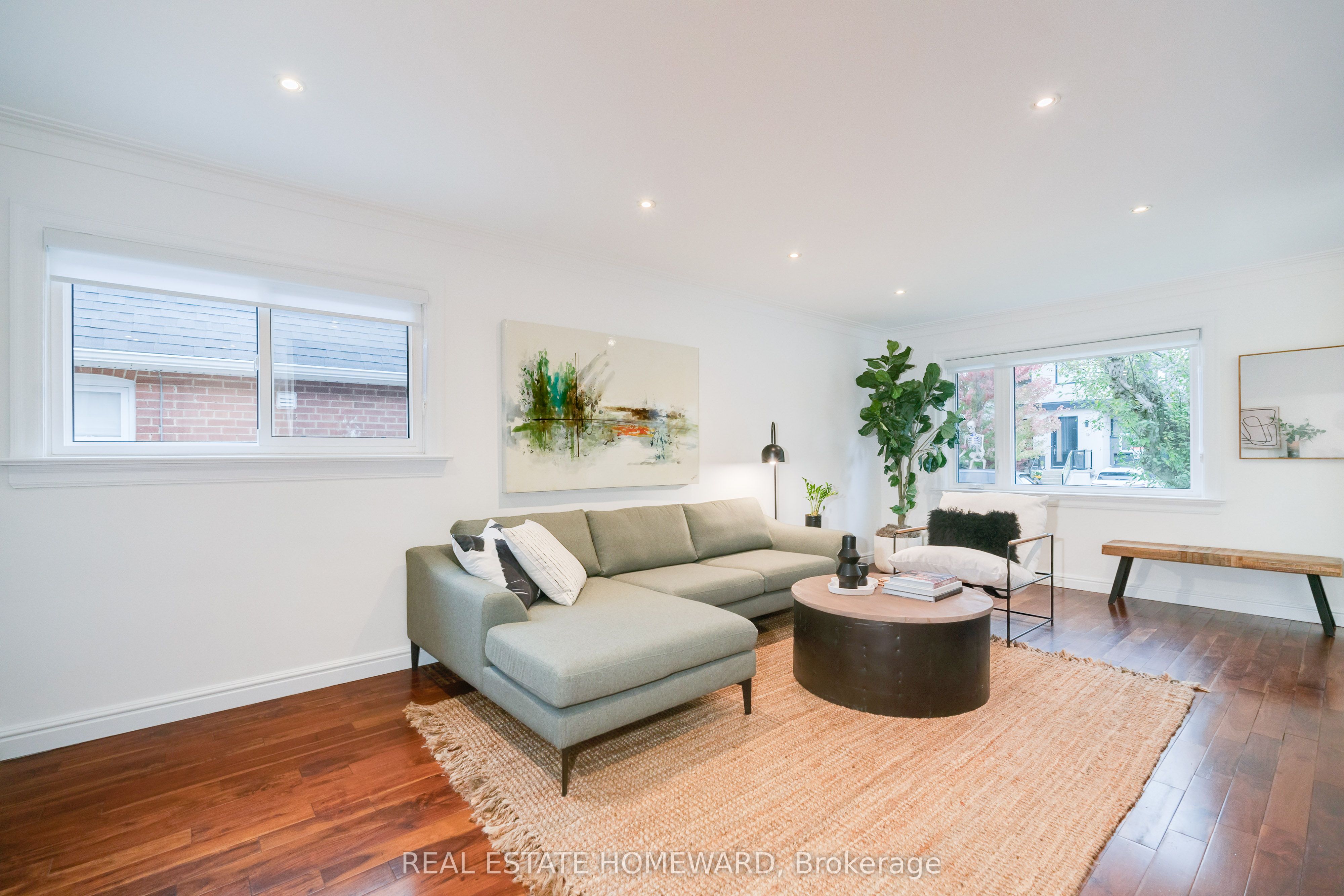 10 Norlong Boulevard Property Photo 9