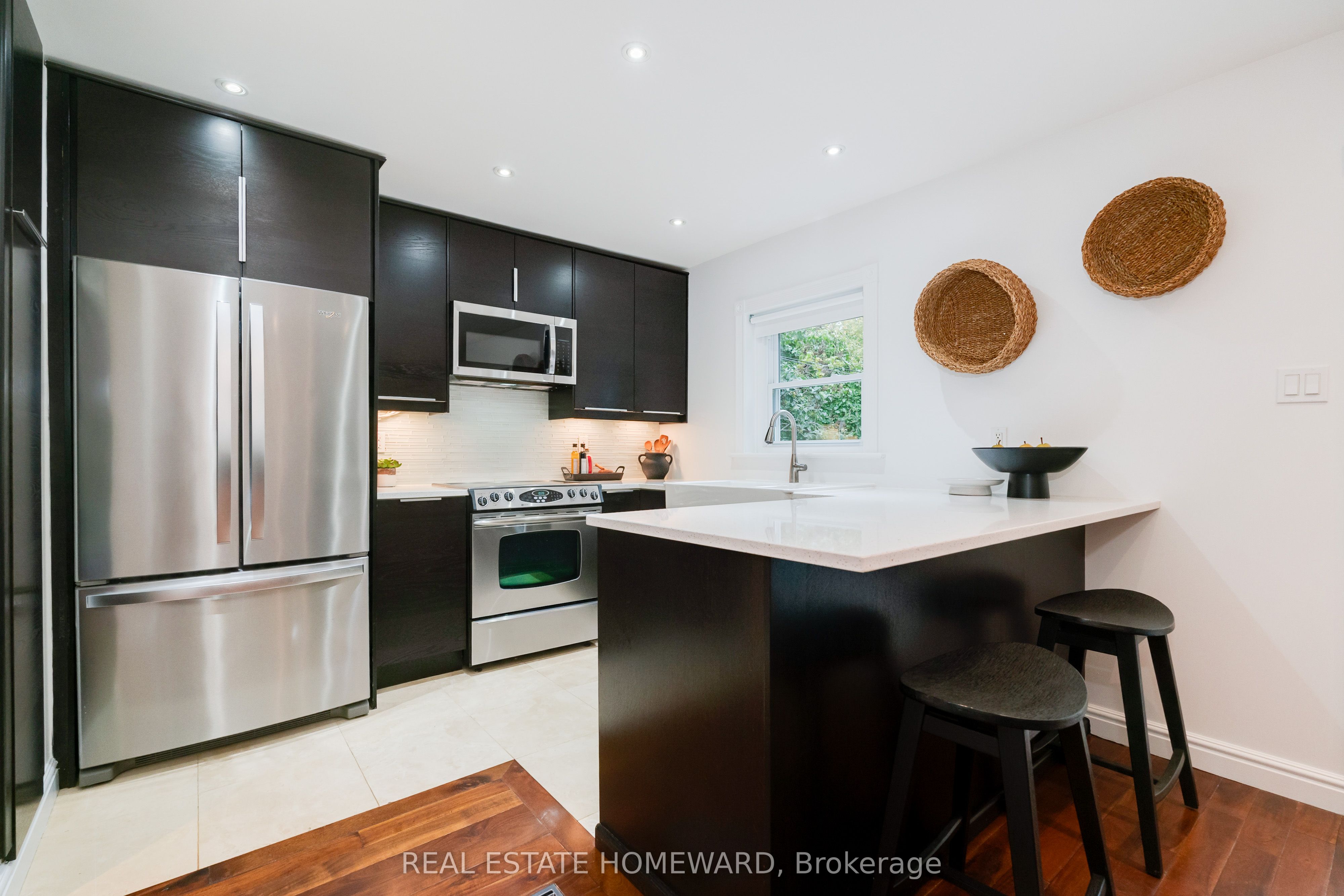 10 Norlong Boulevard Property Photo 14