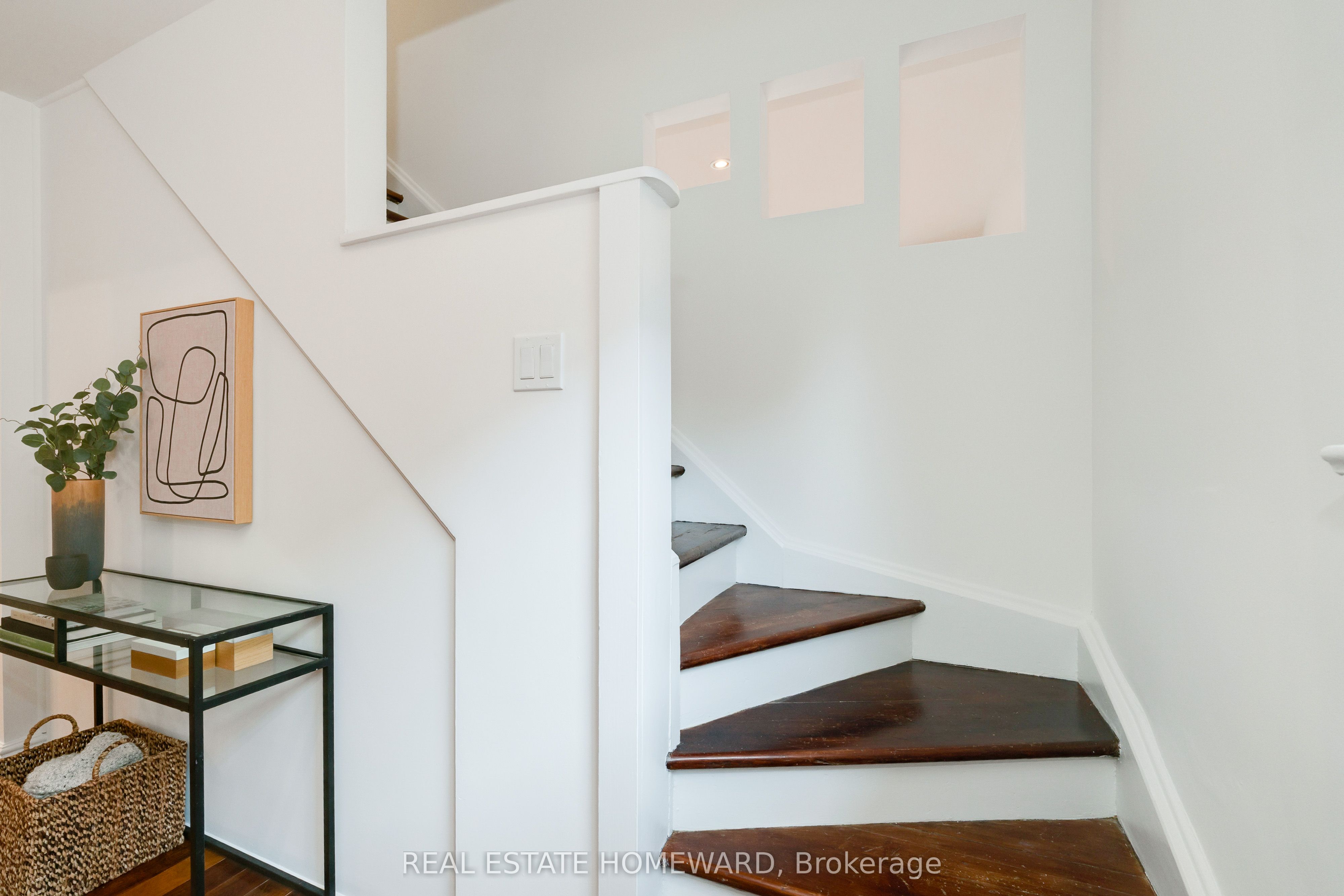 10 Norlong Boulevard Property Photo 19