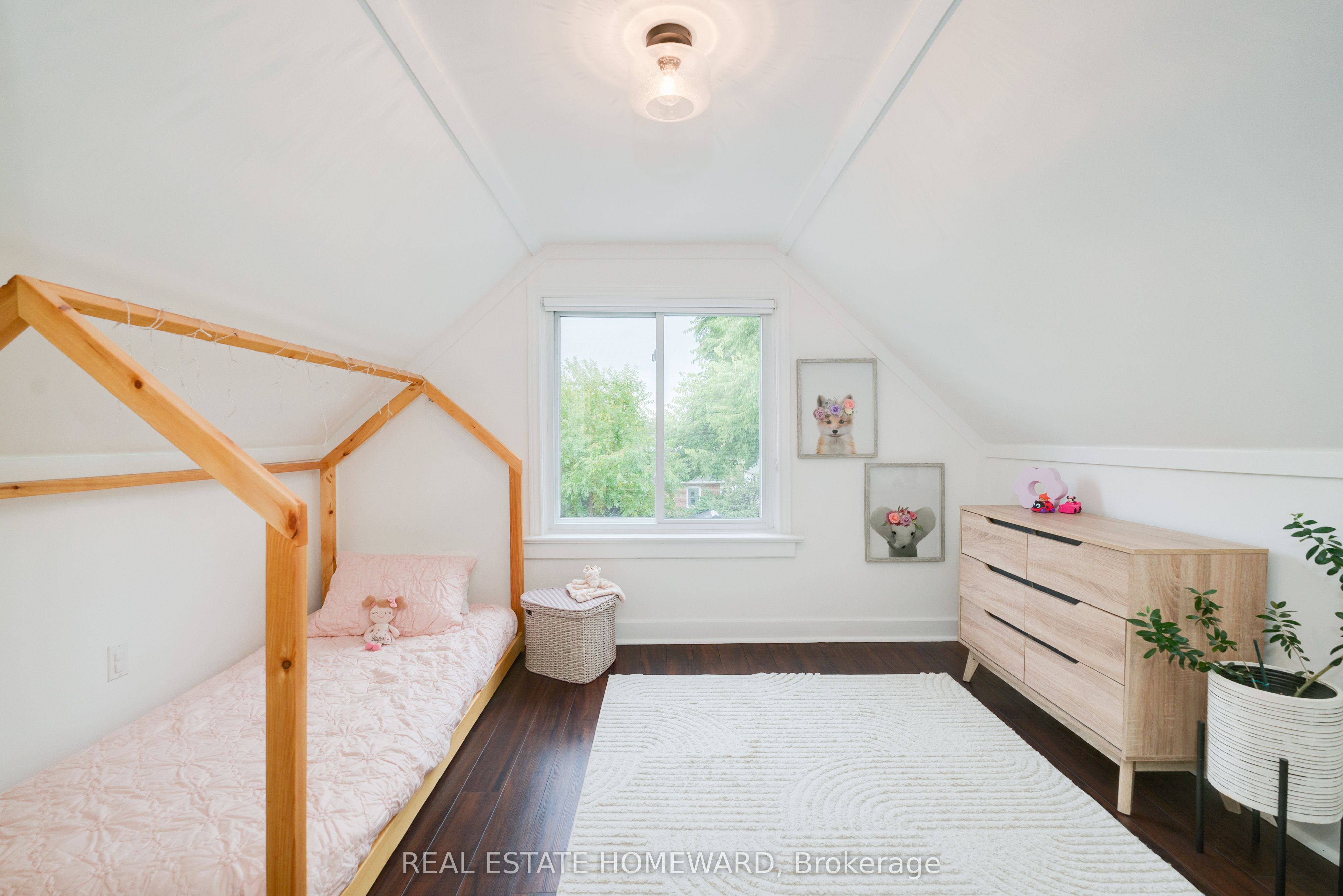 10 Norlong Boulevard Property Photo 20