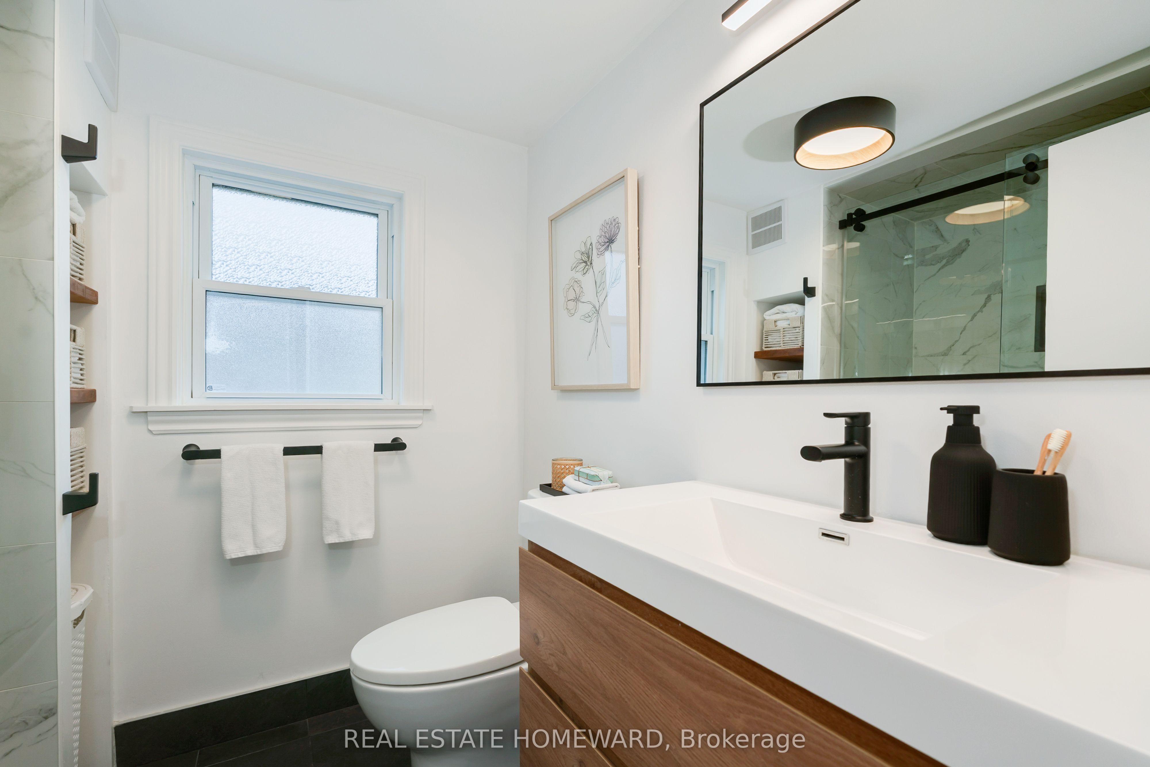 10 Norlong Boulevard Property Photo 27