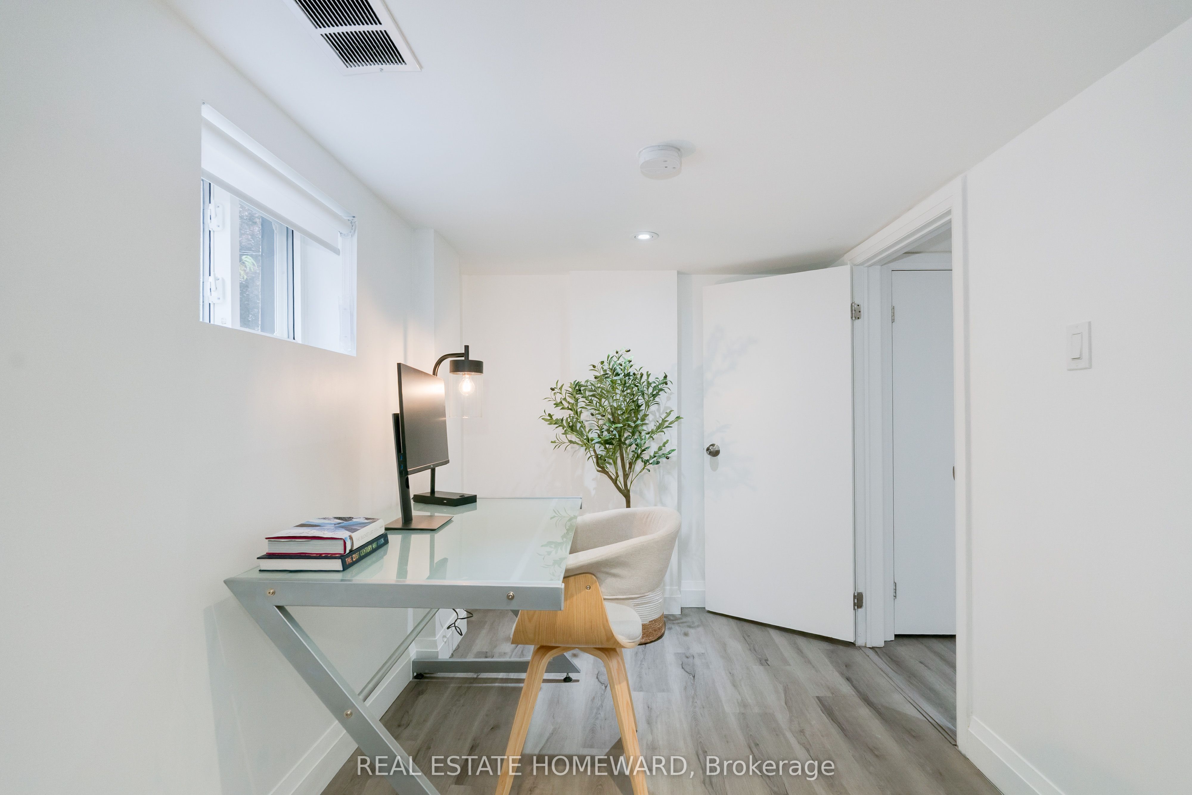 10 Norlong Boulevard Property Photo 30