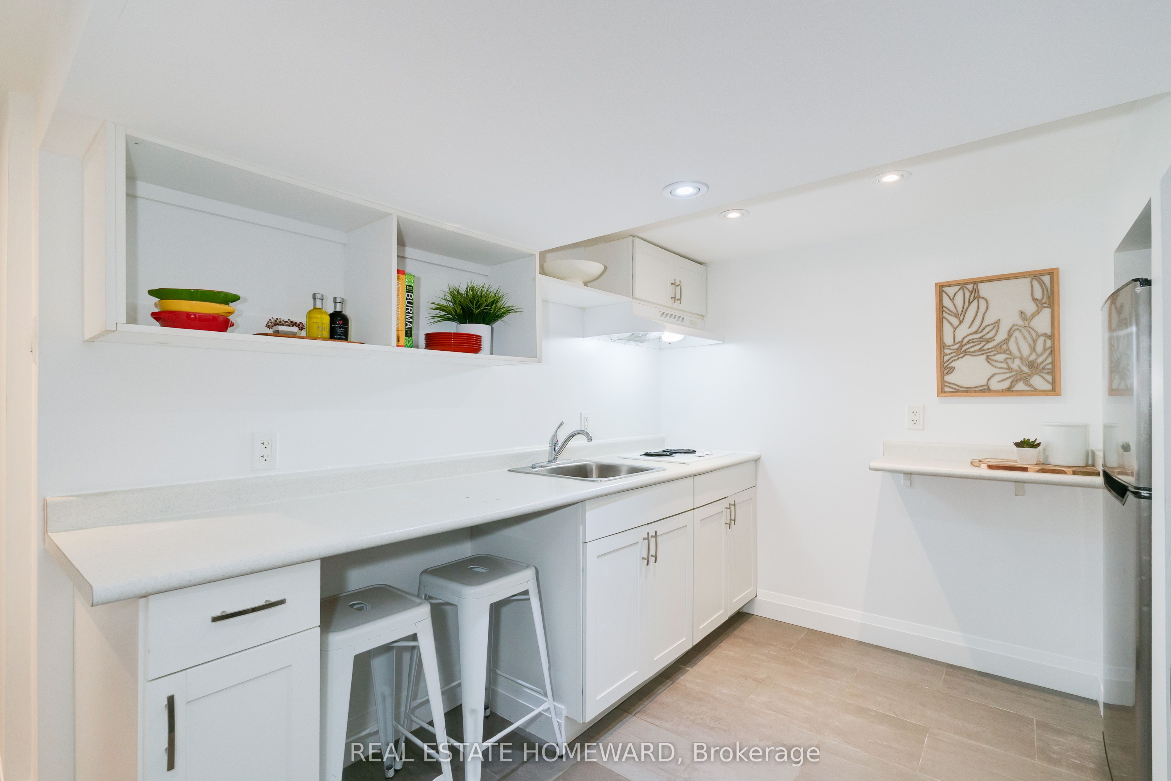 10 Norlong Boulevard Property Photo 34