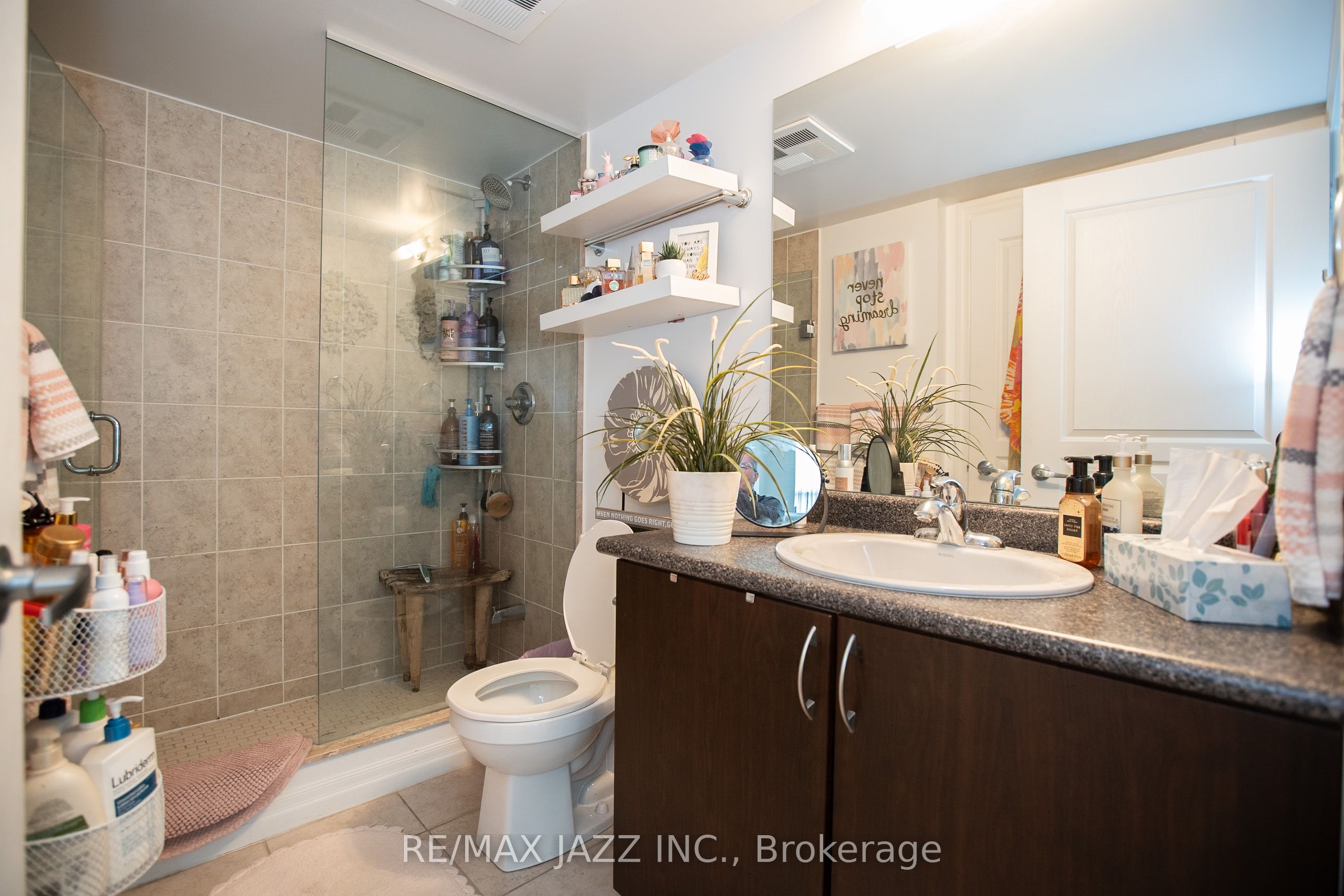 1600 Charles Street 714 Property Photo 9