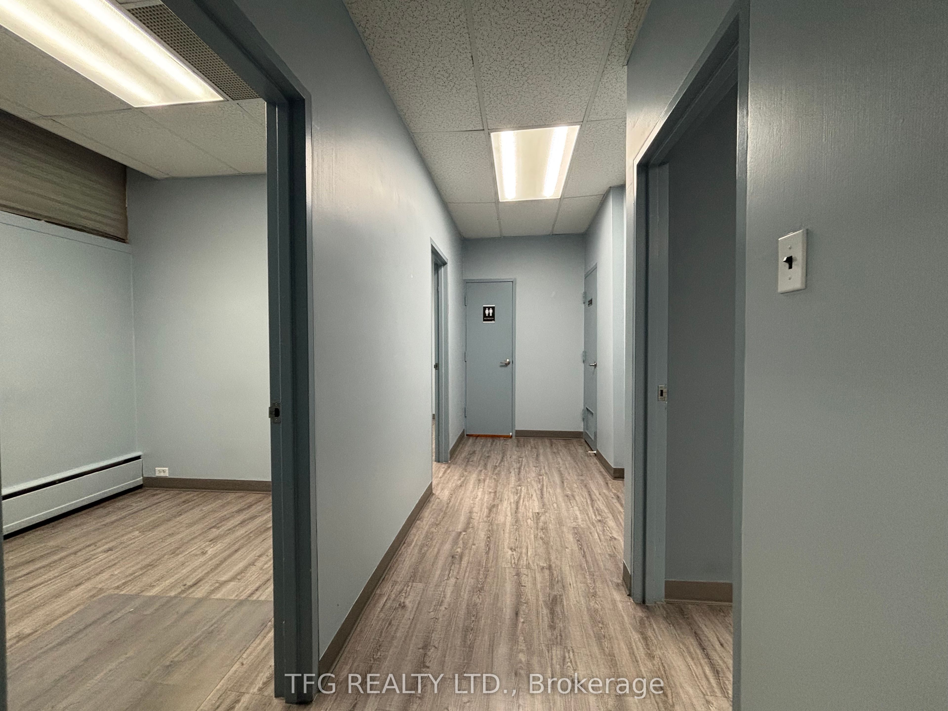 300 King St W Property Photo 6