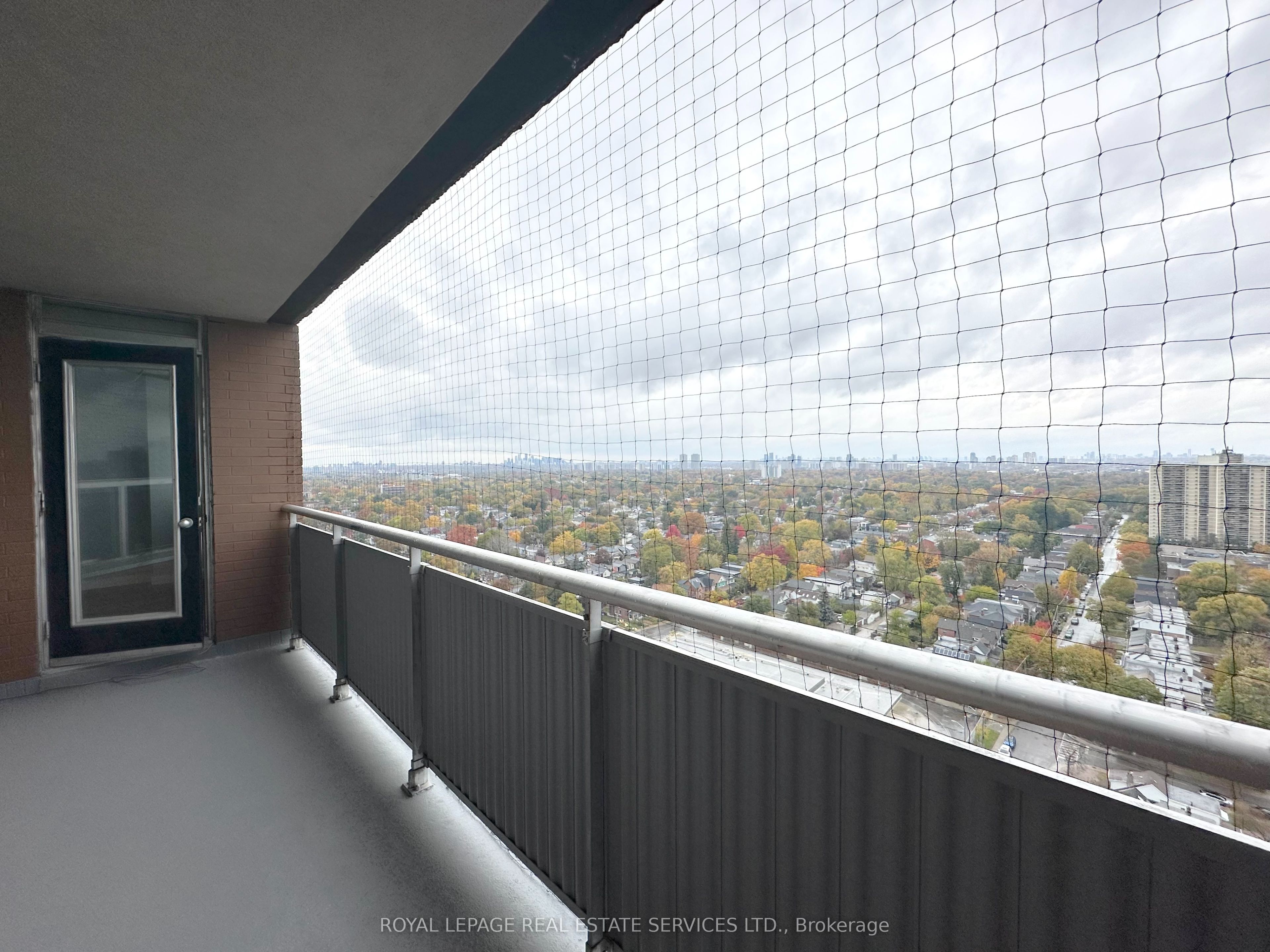 2575 Danforth Avenue 2312 Property Photo 12