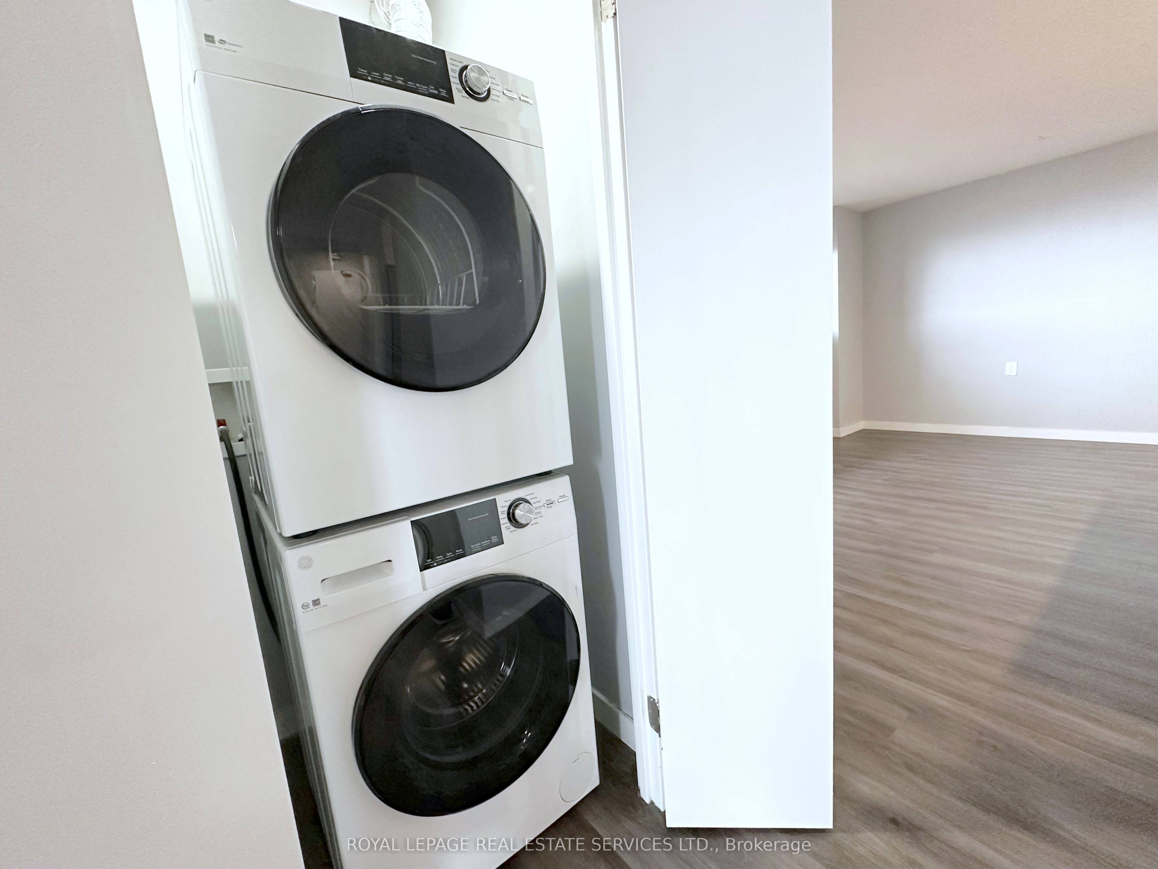 265 Main Street 2301 Property Photo 6