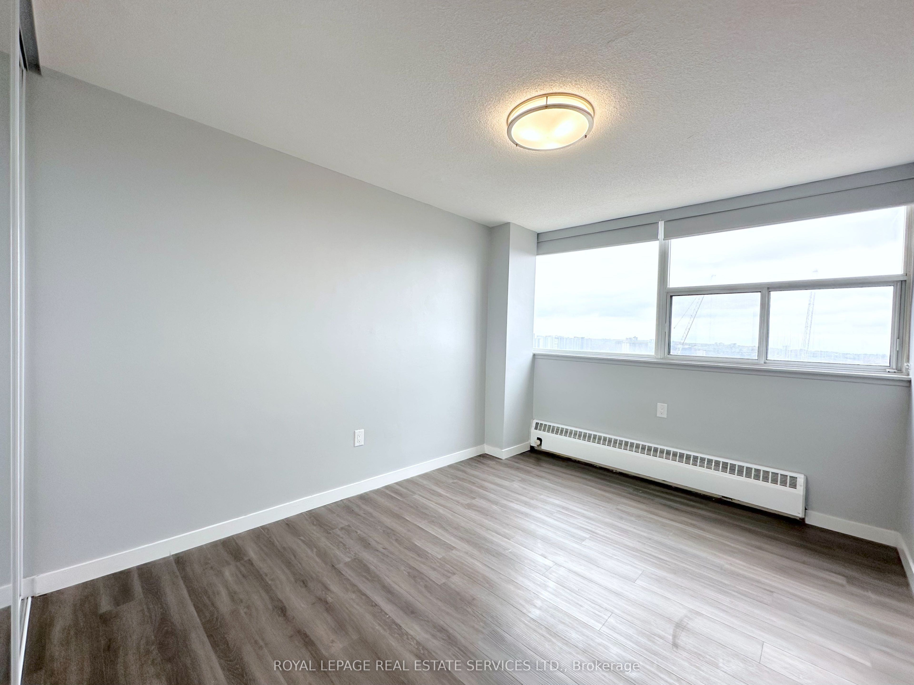 265 Main Street 2301 Property Photo 7