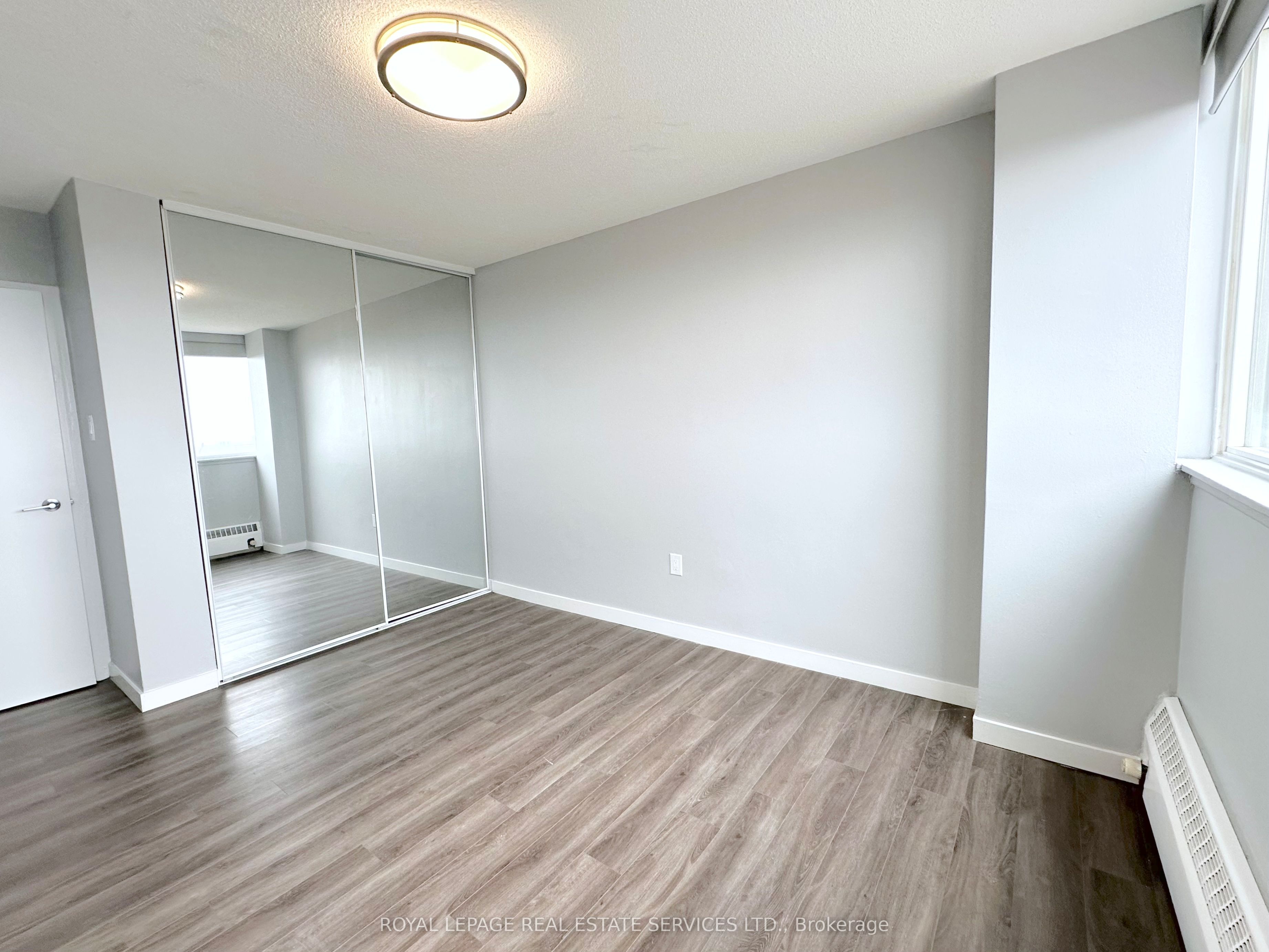 265 Main Street 2301 Property Photo 8