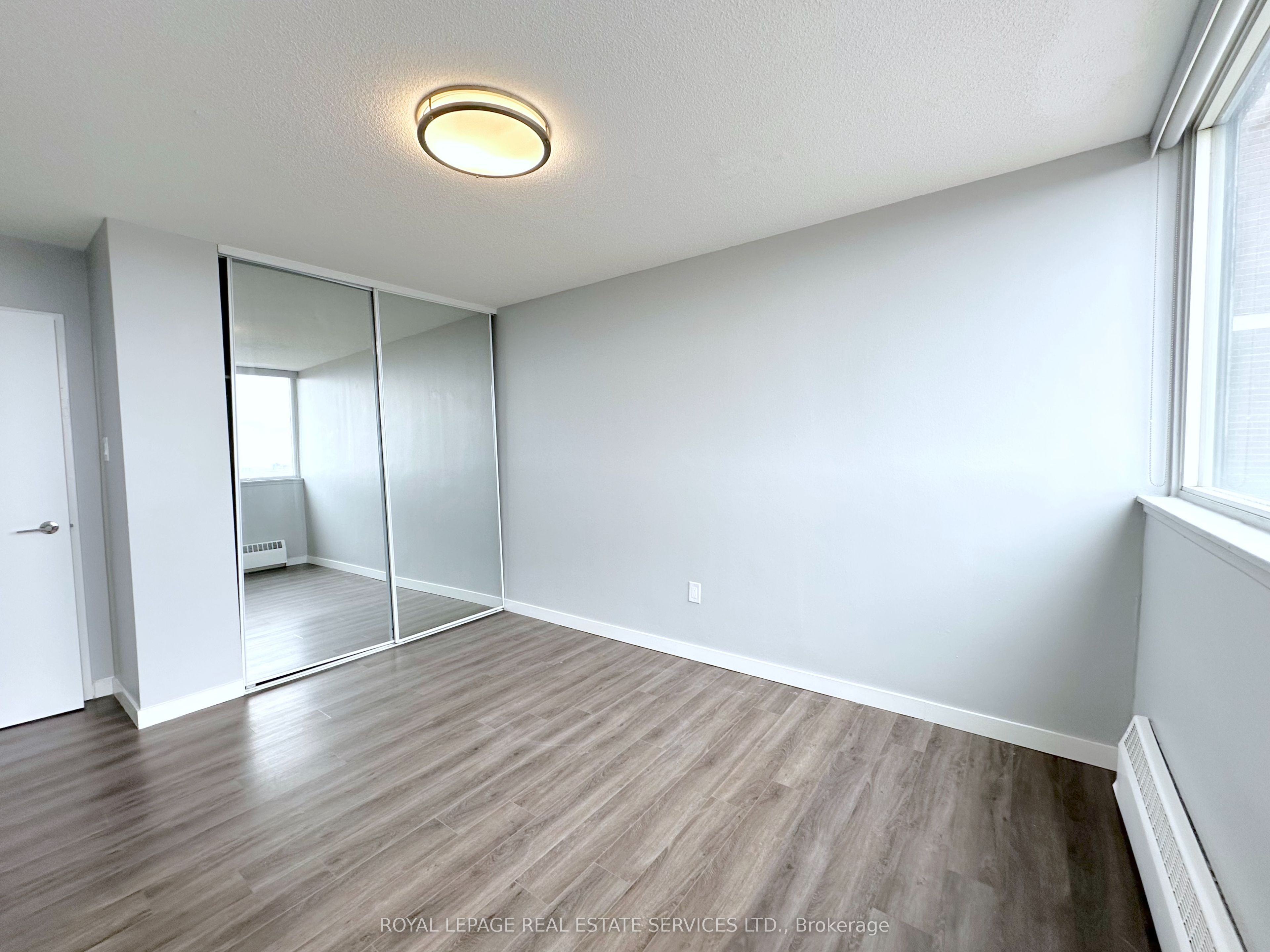 265 Main Street 2301 Property Photo 10