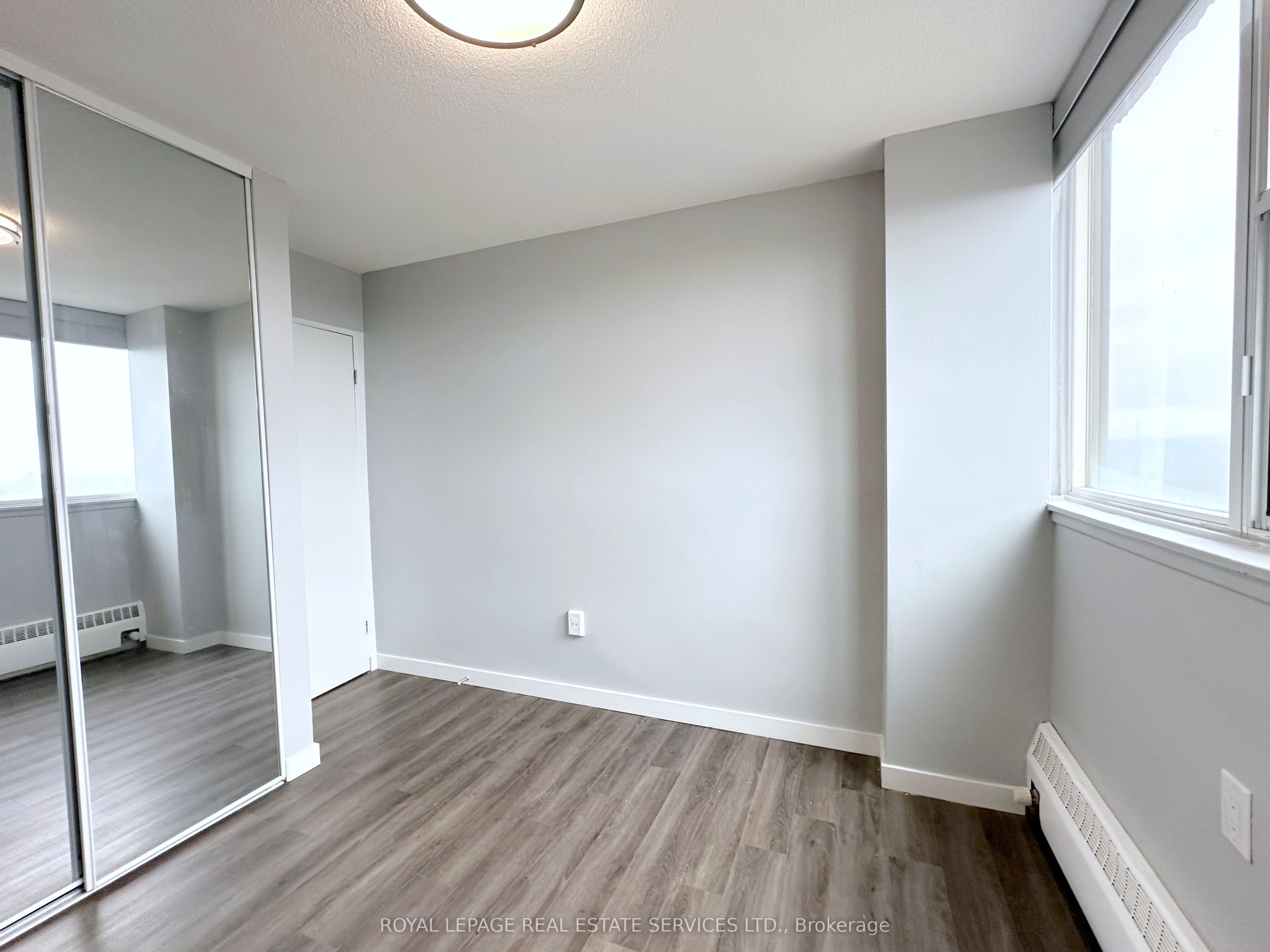 265 Main Street 2301 Property Photo 12