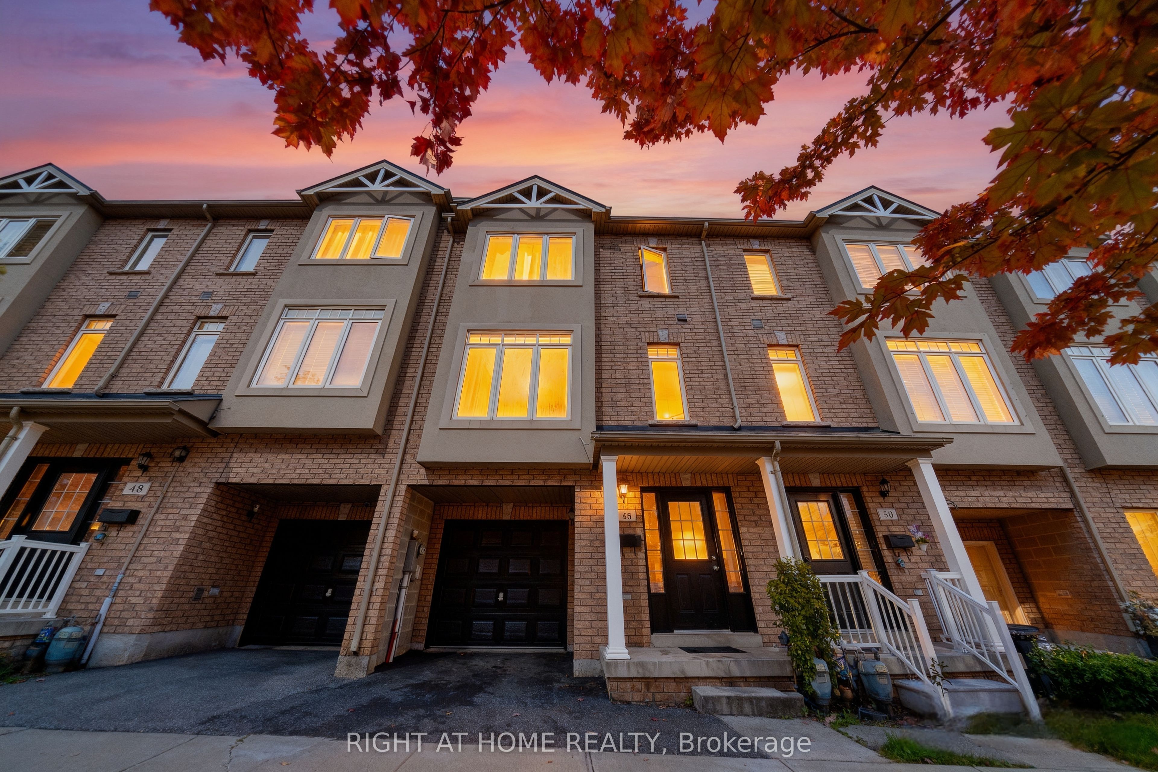 48 Curran Hall Crescent Property Photo 1