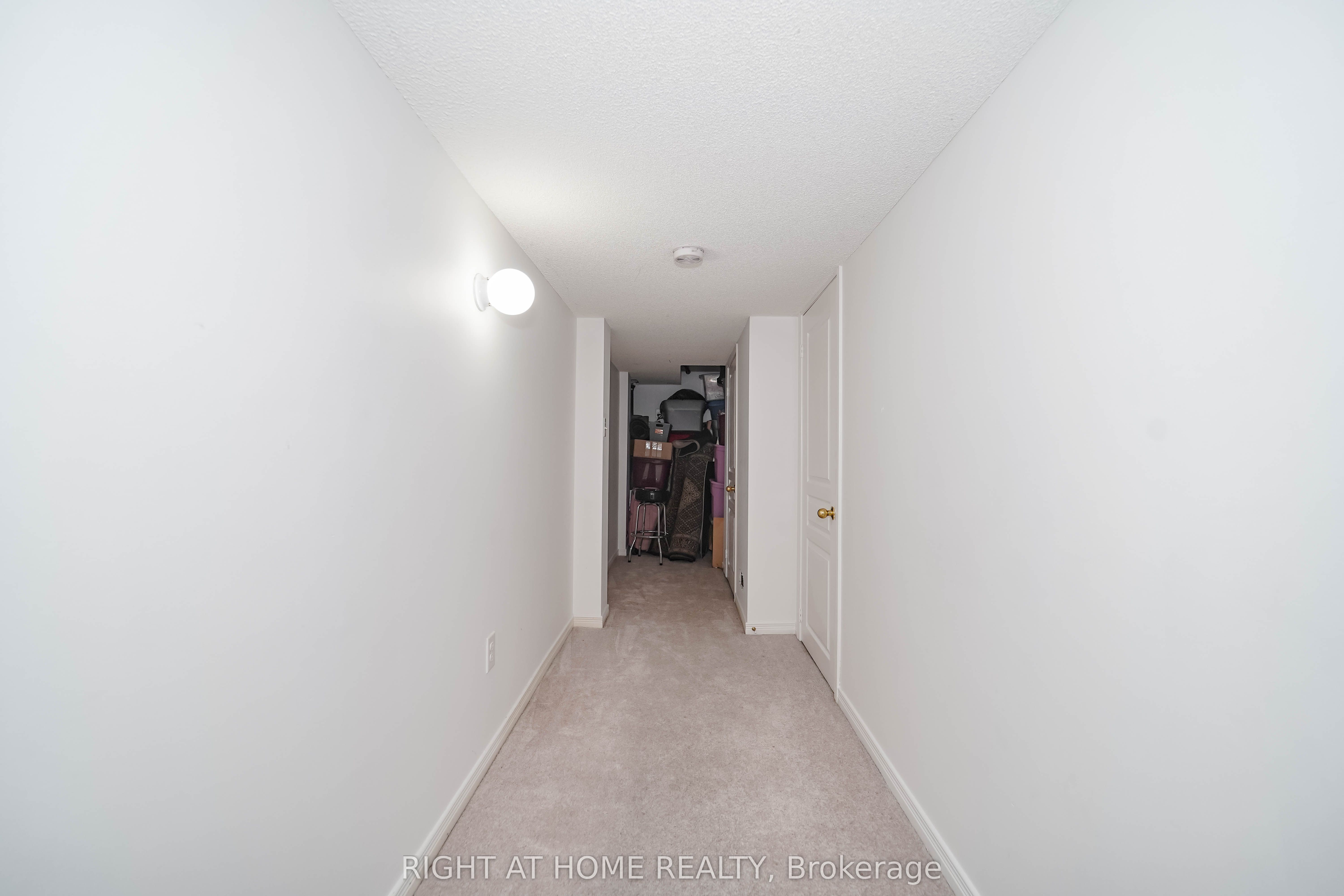 48 Curran Hall Crescent Property Photo 23