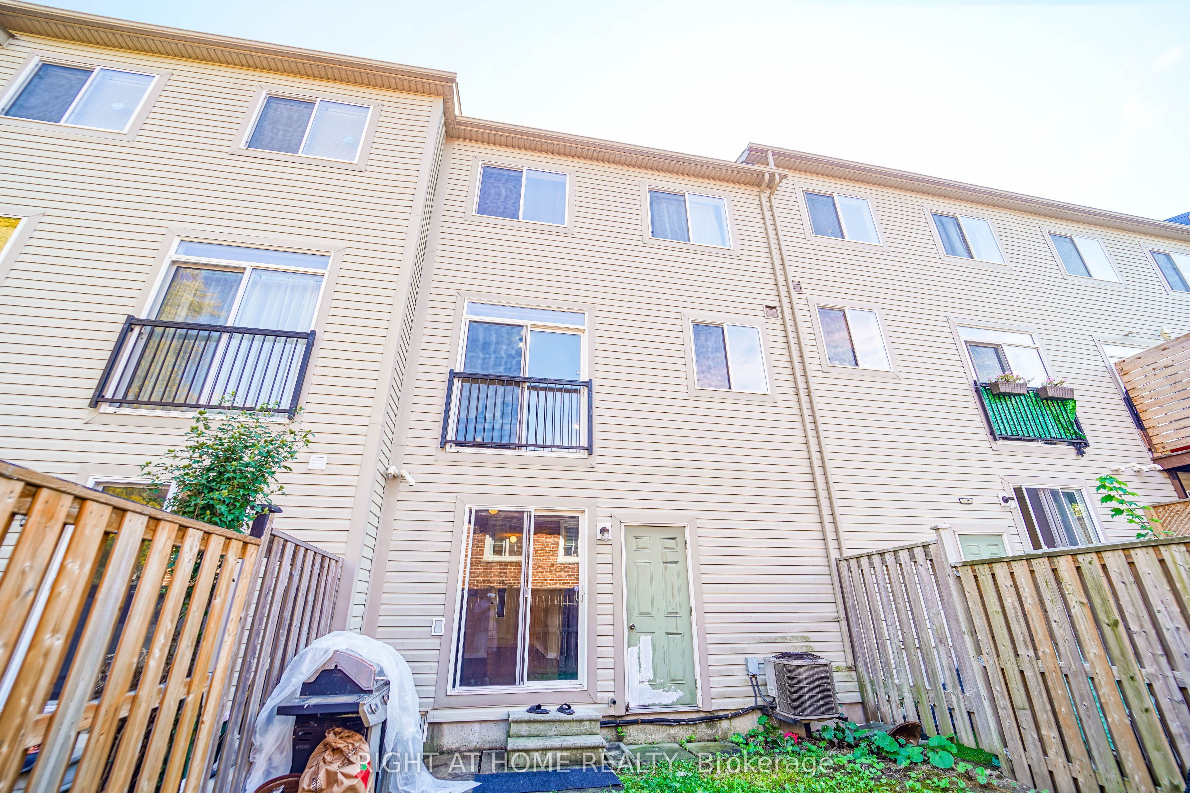 48 Curran Hall Crescent Property Photo 25