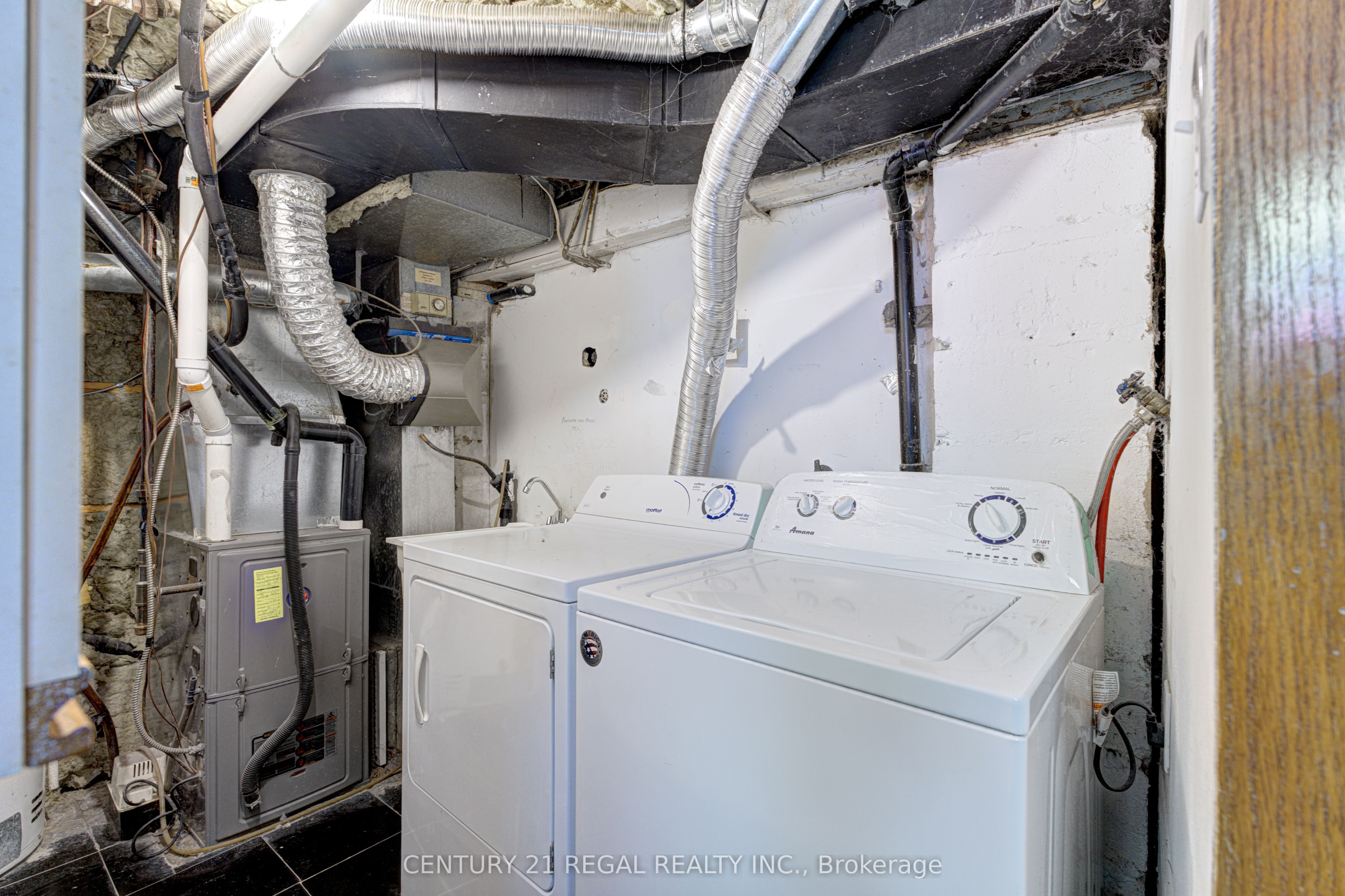 39 Butterworth Avenue Property Photo 23