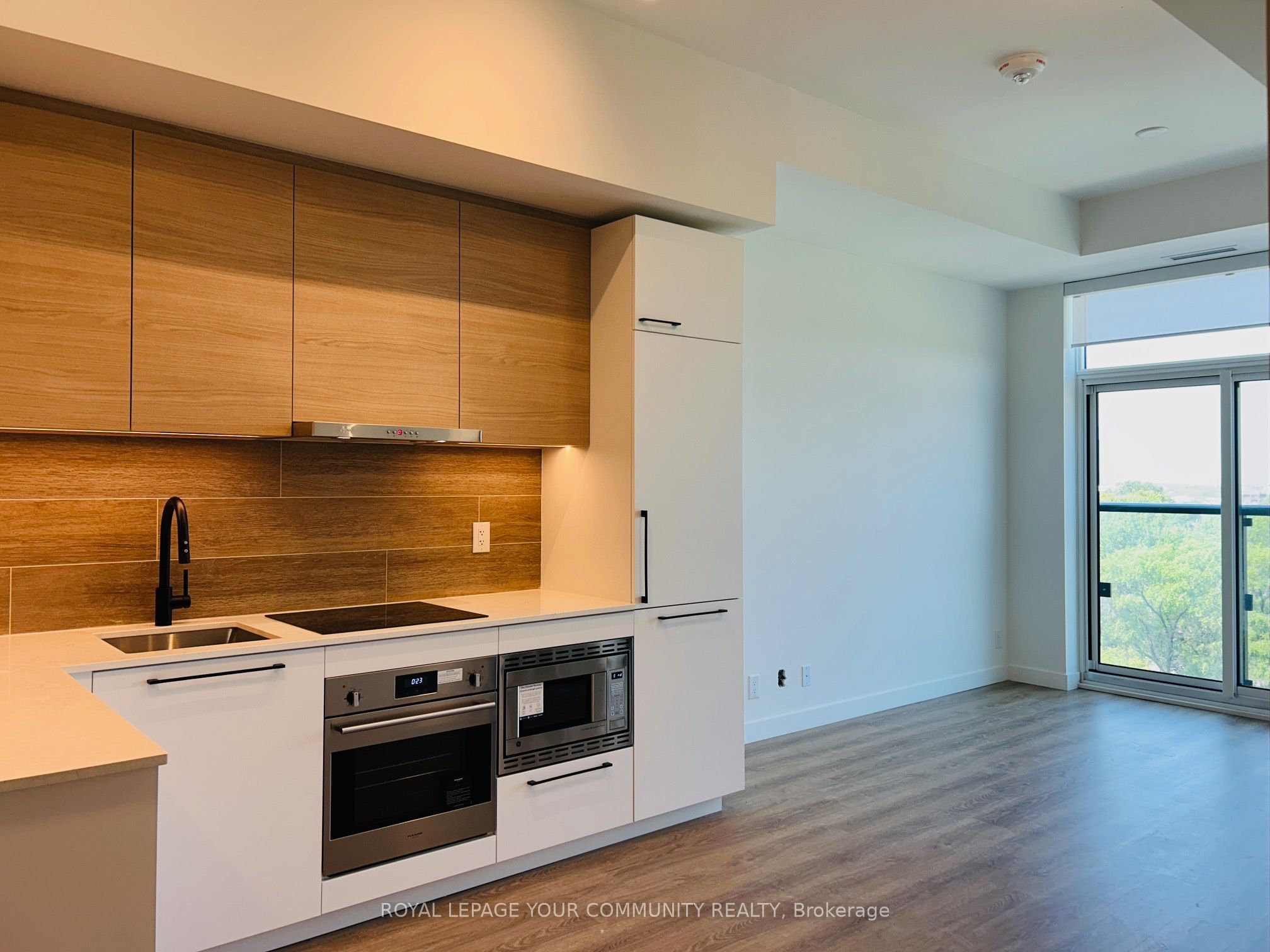 1050 Eastern Avenue 721 Property Photo 6