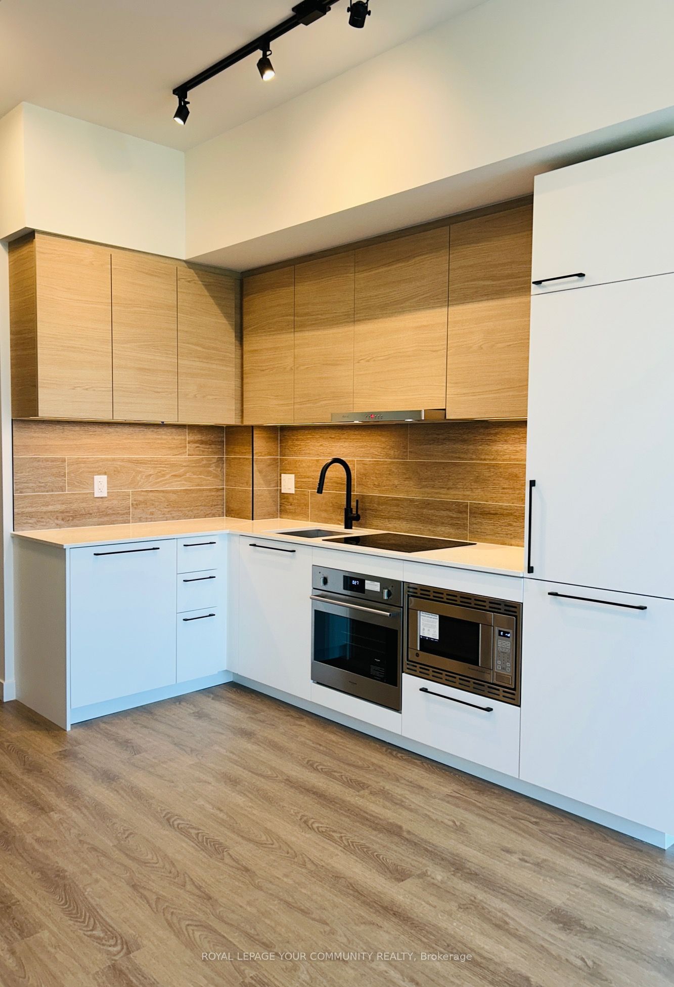 1050 Eastern Avenue 721 Property Photo 12