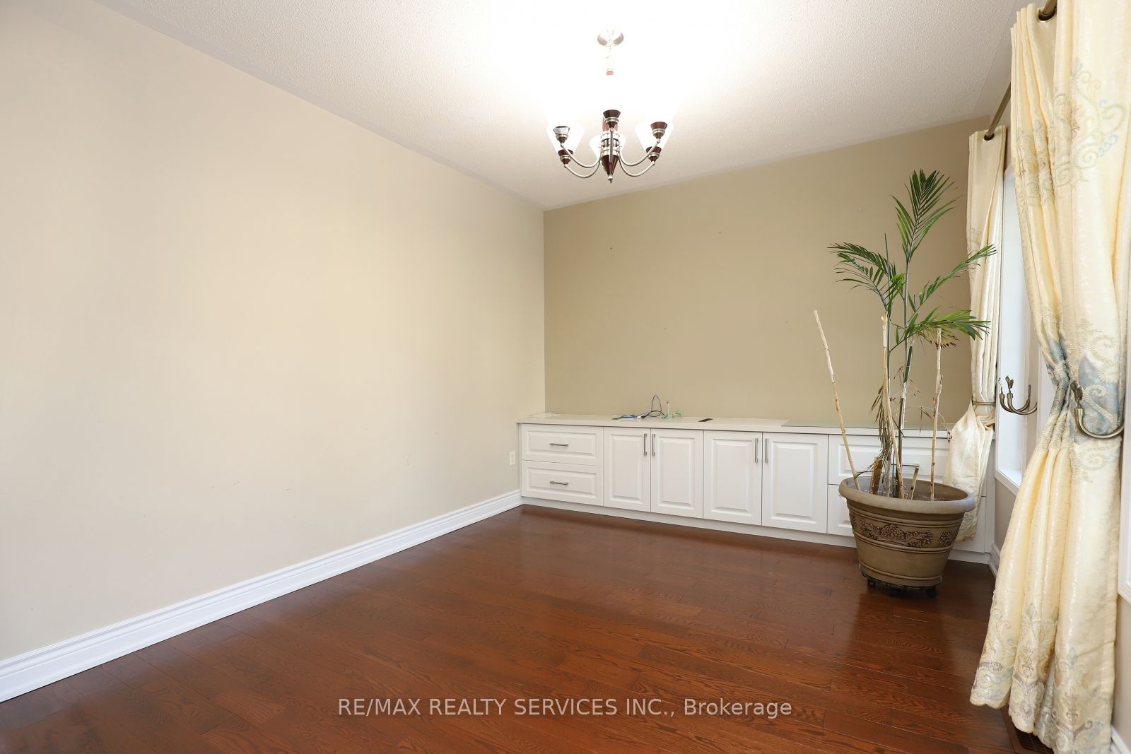 17 Ballantyne Dr Property Photo 4